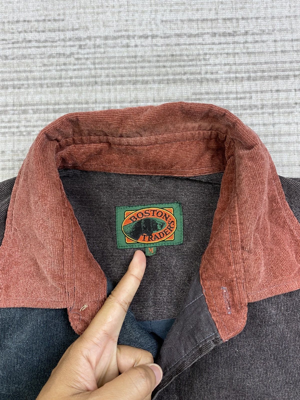 Boston Traders × Vintage Vintage Boston Traders Colour Block Corduroy Button Up Shirt Size US L / EU 52-54 / 3 - 10 Thumbnail