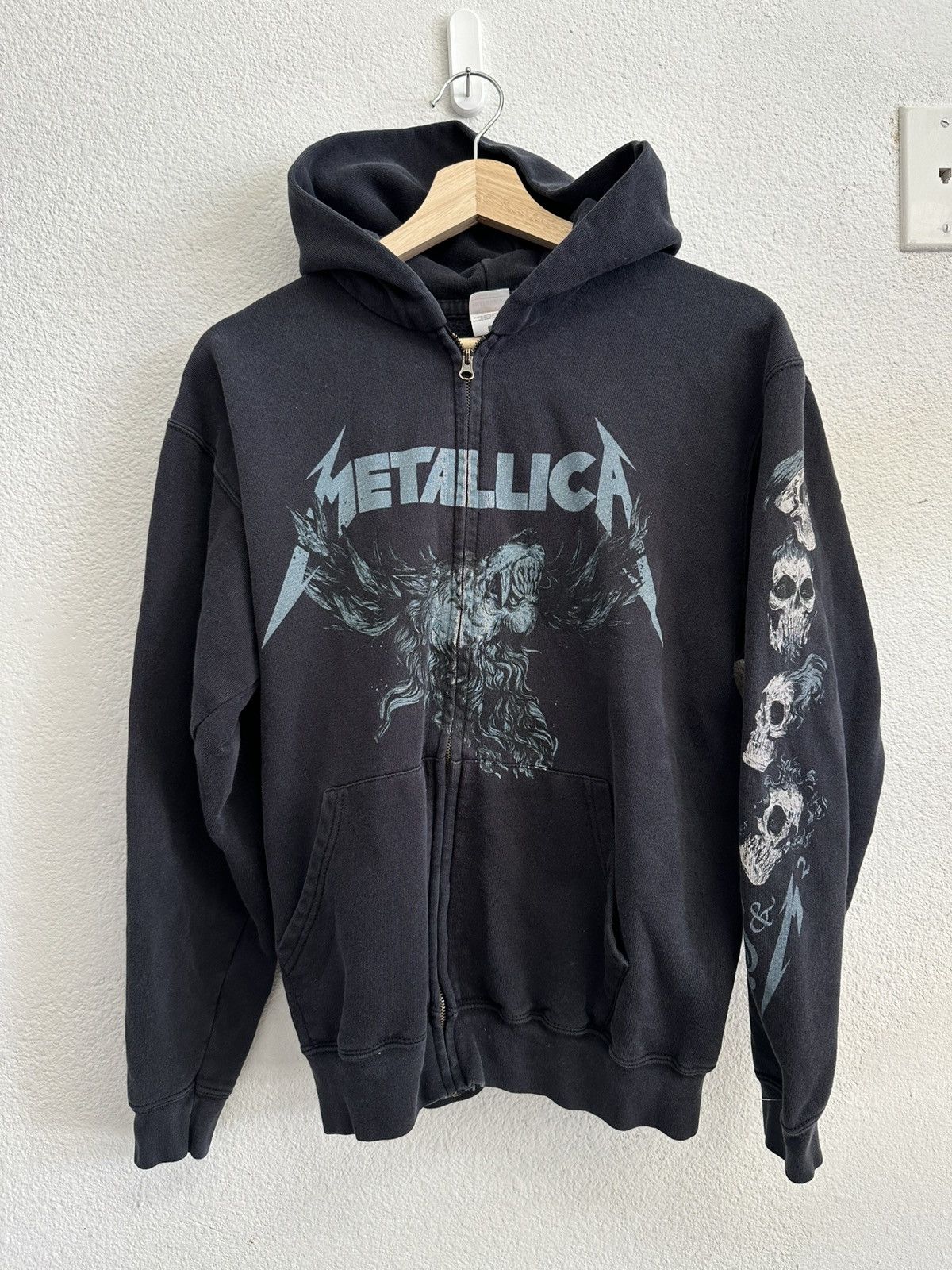Fruit Of The Loom Y2K Metallica Skulls Zip Up Hoodie Size US S / EU 44-46 / 1 - 1 Thumbnail