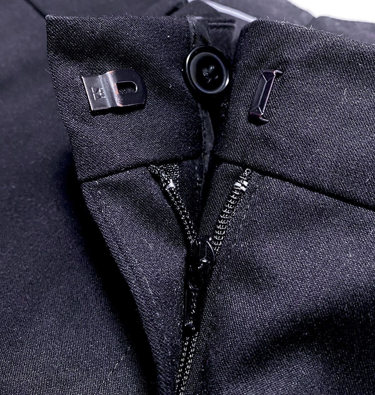 Givenchy Givenchy Uniformes Black Stretchy Cross Pants Trousers PE Size 28" / US 6 / IT 42 - 12 Thumbnail