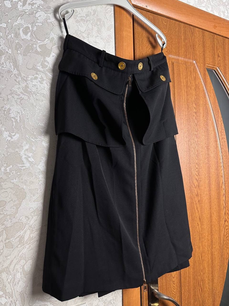 Alexander McQueen Alexander McQueen Skirt with Front Zip and Pocket Details Size 32" / US 10 / IT 46 - 5 Thumbnail