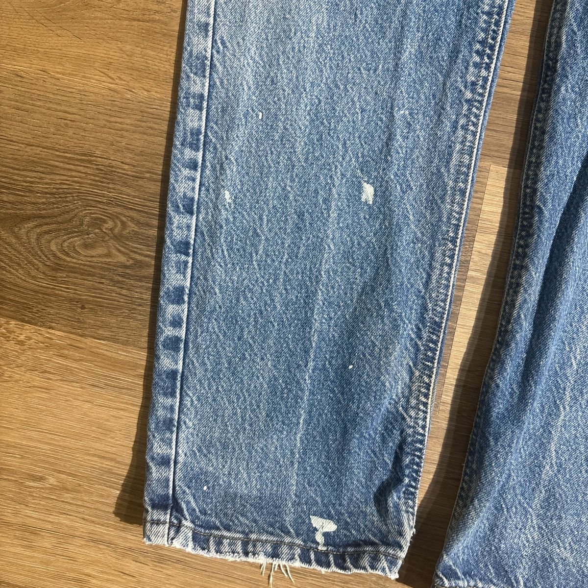 Carhartt Vintage Carhartt Light Wash Distressed Jeans Size 34 Size US 34 / EU 50 - 2 Thumbnail