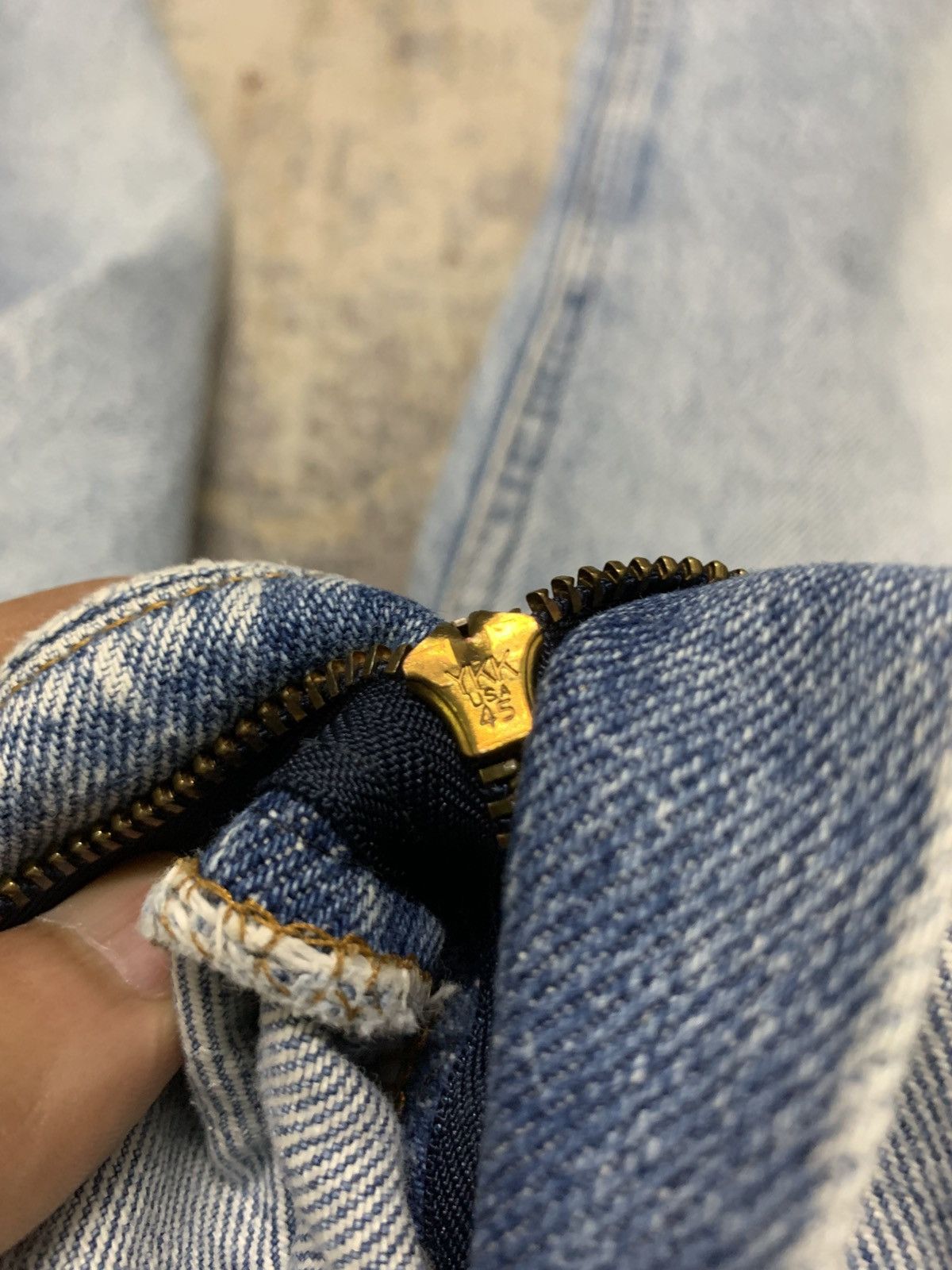 Levi's Vintage Levi's 517 Light Wash Distressed Grunge Jeans 32x27 Size US 32 / EU 48 - 13 Thumbnail