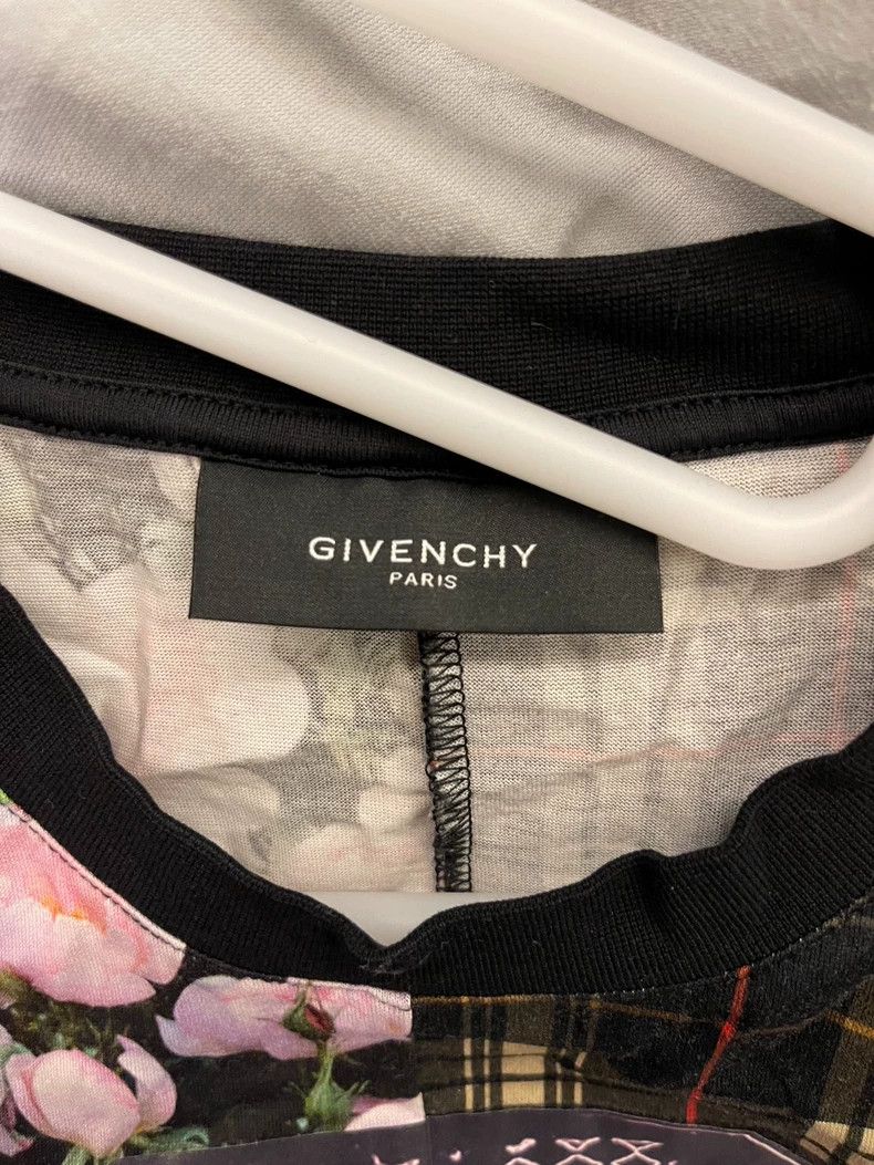 Givenchy Givenchy Gvc Floral Patchwork Madonna Size US S / EU 44-46 / 1 - 2 Thumbnail
