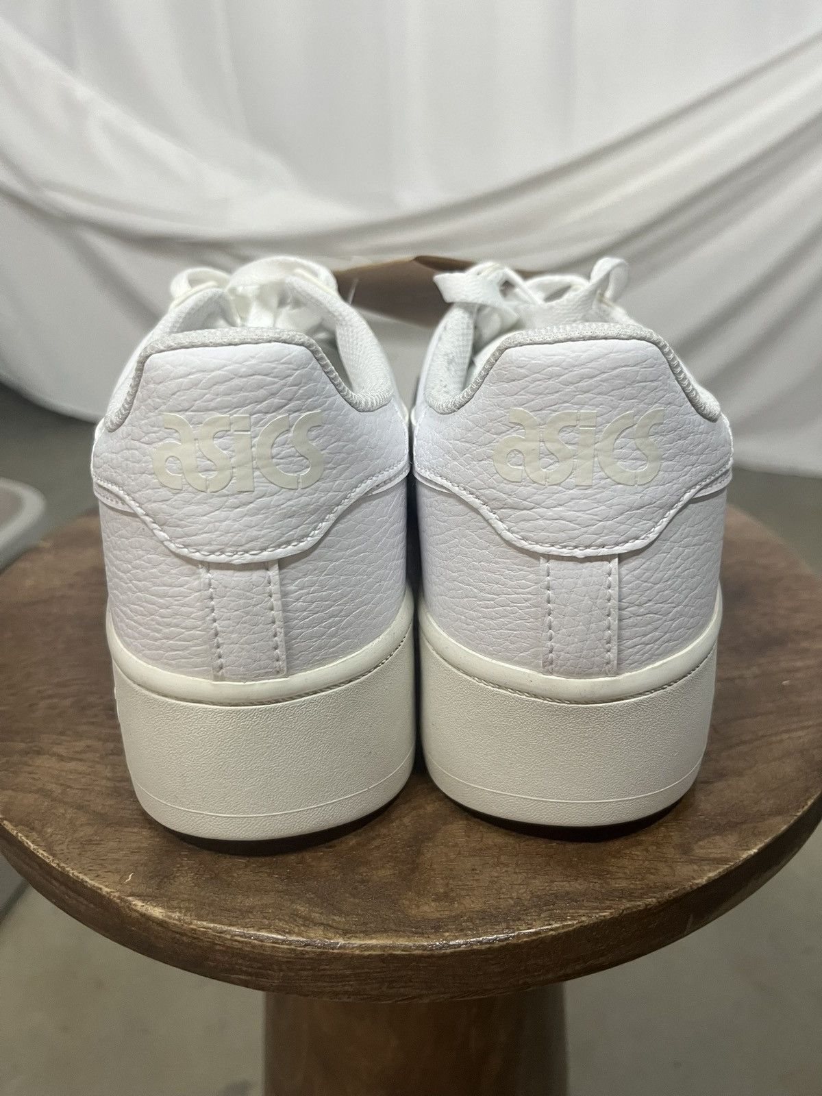 Asics white asics Size US 10 / EU 43 - 3 Thumbnail