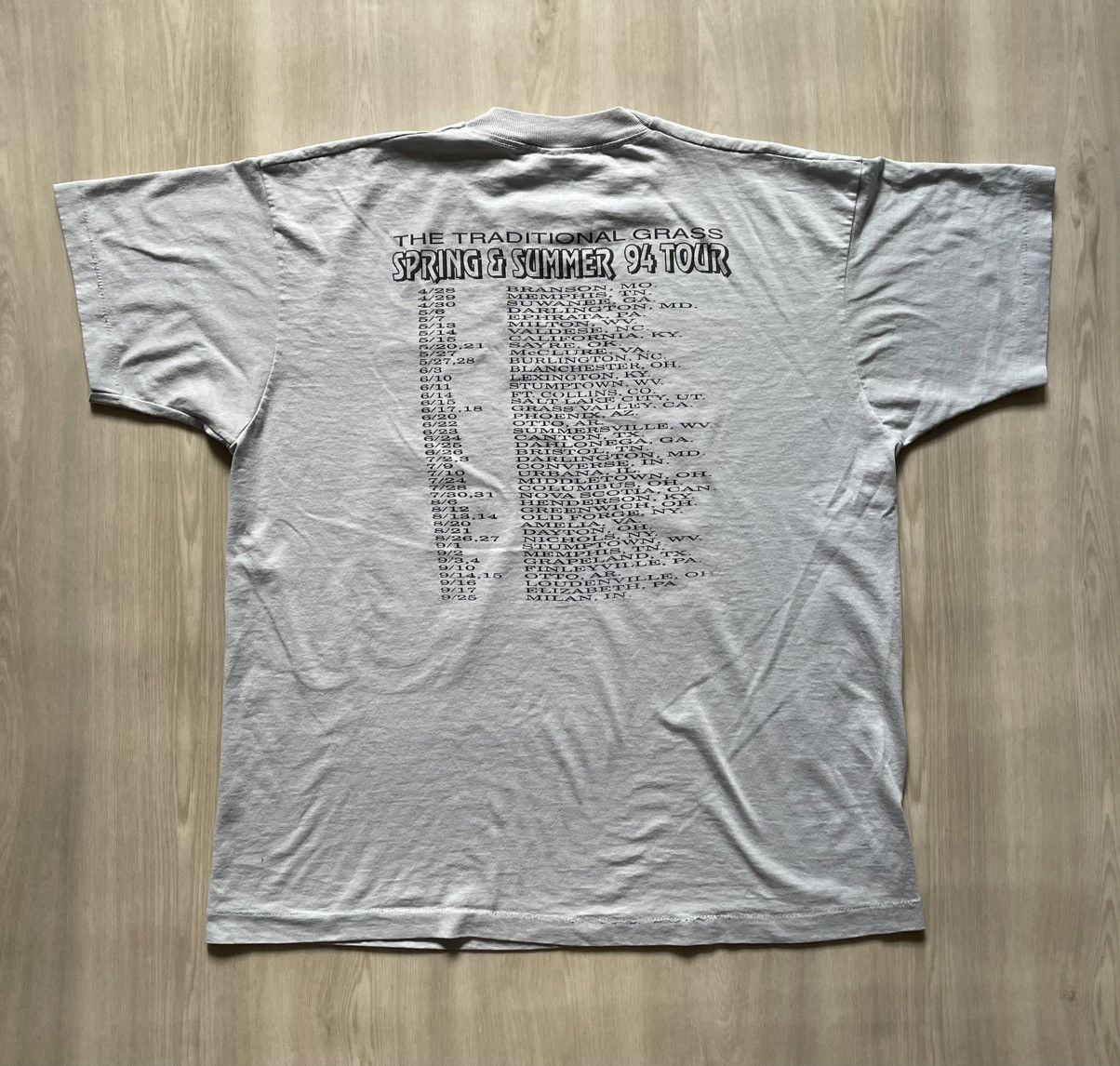 Fruit Of The Loom Vintage 1994 Traditional Grass Tour Shirt Sz XL Size US XL / EU 56 / 4 - 5 Thumbnail