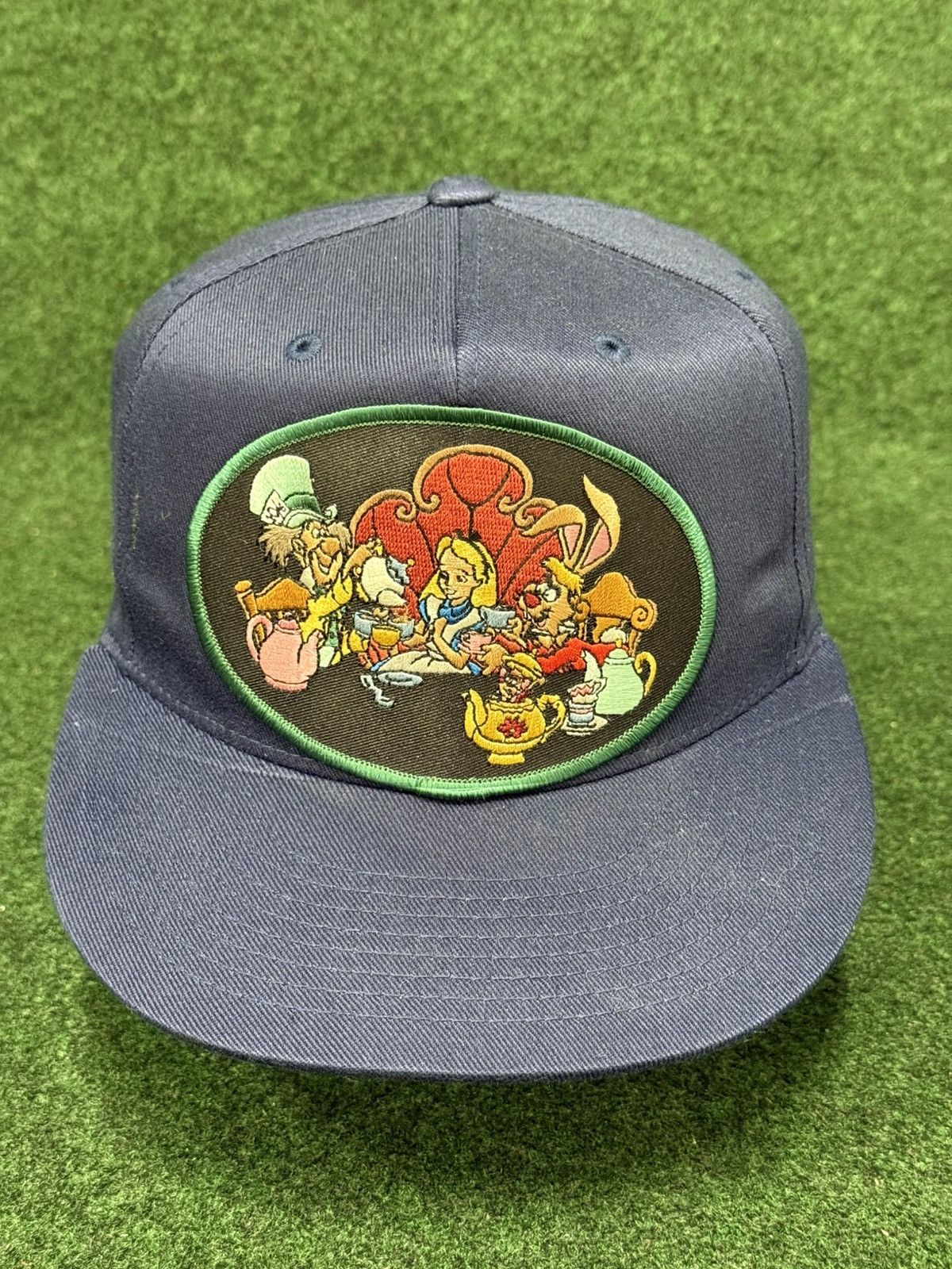 Disney Vintage Alice In Wonderland Flexfit Hat Size ONE SIZE - 1 Thumbnail