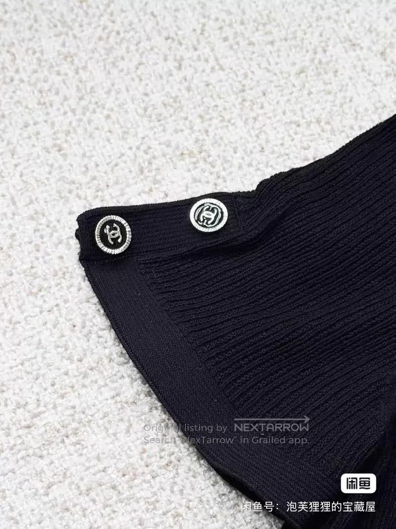Chanel Chanel Black clover embroidered pocket short sleeves Size M / US 6-8 / IT 42-44 - 7 Thumbnail