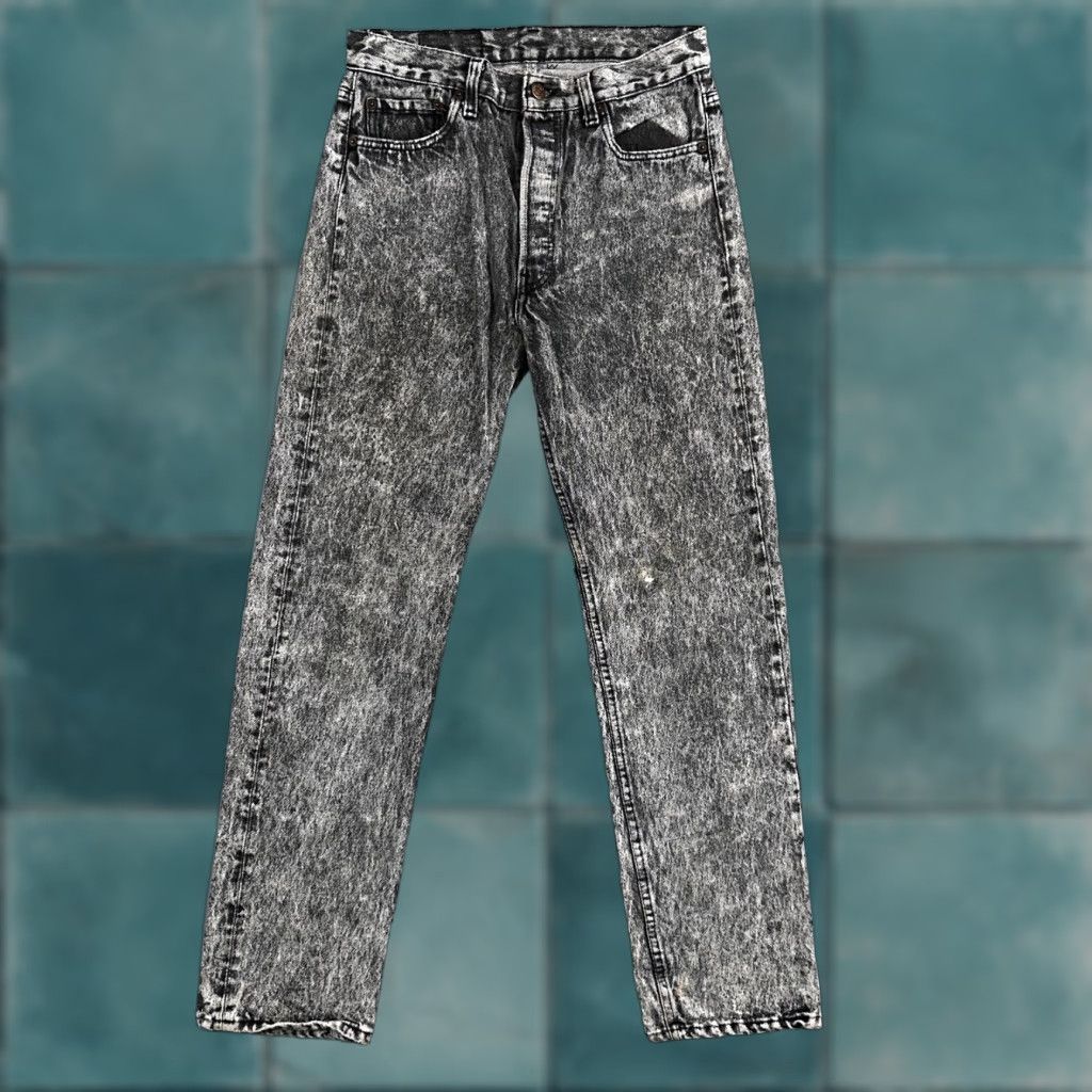 Levi's VINTAGE Levi's 501 Jeans Men 30x32 Straight Black Acid Wash 90s USA XX Regular Inseam 32 Size US 30 / EU 46 - 1 Thumbnail