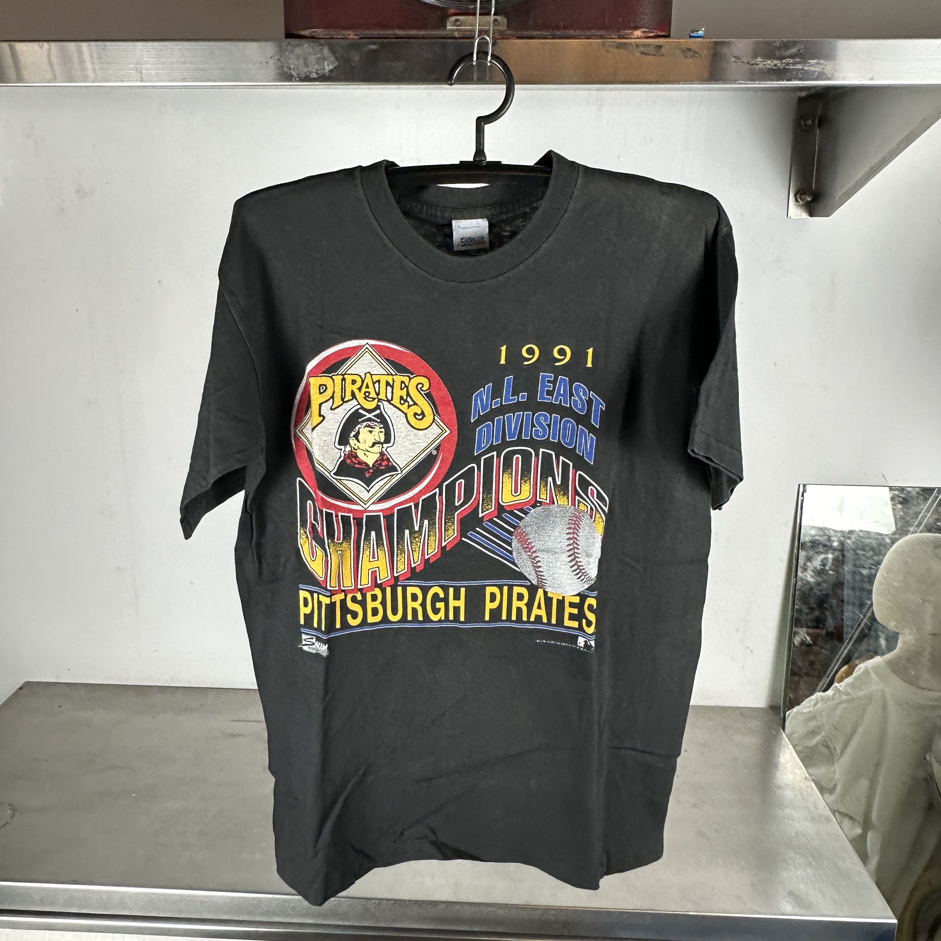 Vintage 1991 Pittsburgh Penguins MLB Division Champions T-Shirt Size US L / EU 52-54 / 3 - 1 Thumbnail