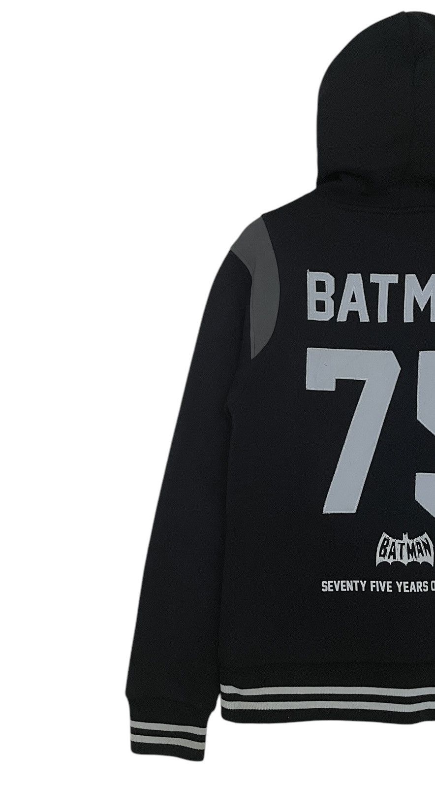 DC Comics Vintage Brand Black Choclate Batman Varsity 2000s Size US L / EU 52-54 / 3 - 7 Thumbnail