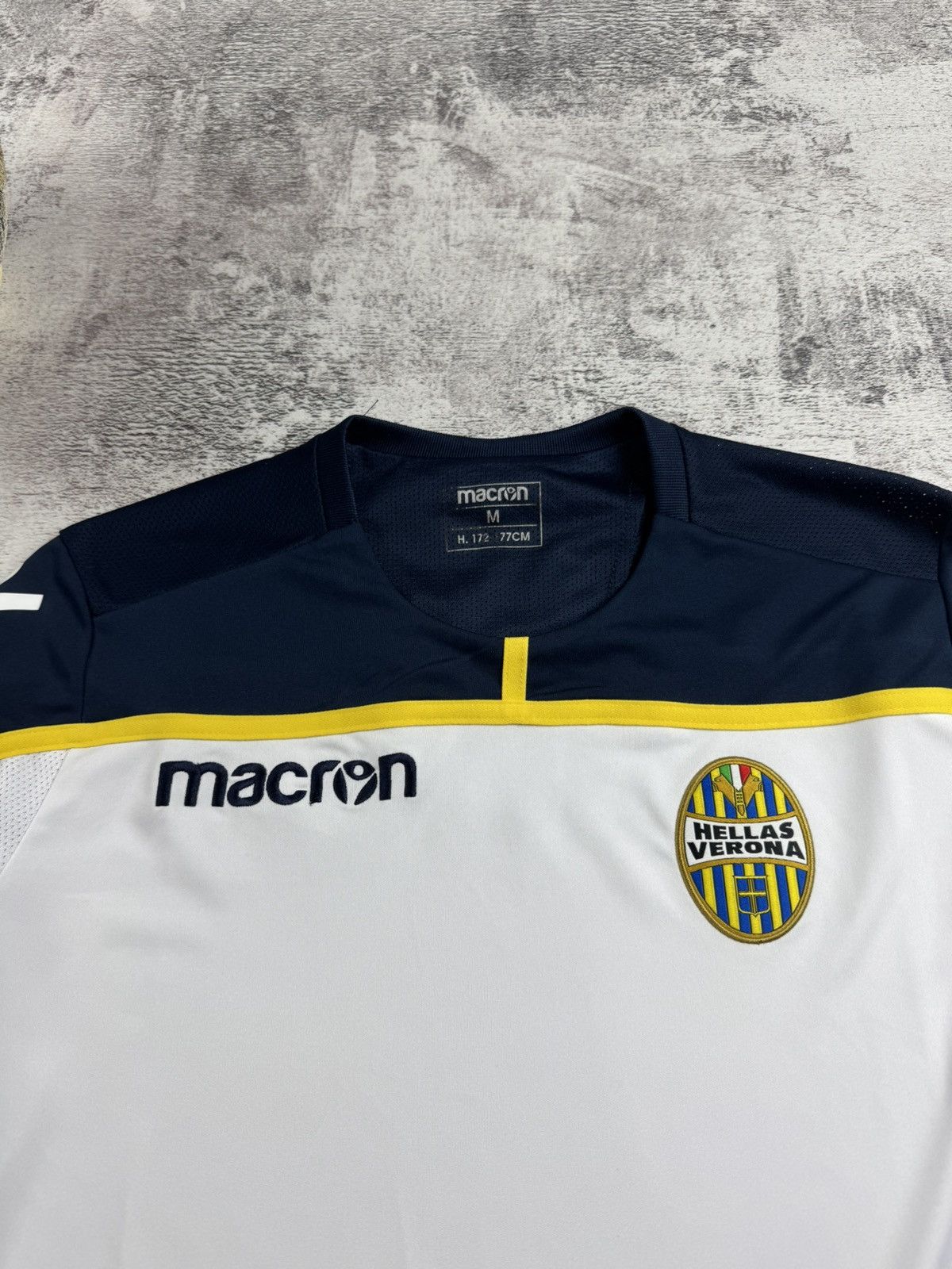 Macron Hellas Verona 2018 Macron Training Soccer Football Long Sleeve T Shirt Jersey Size US M / EU 48-50 / 2 - 7 Thumbnail