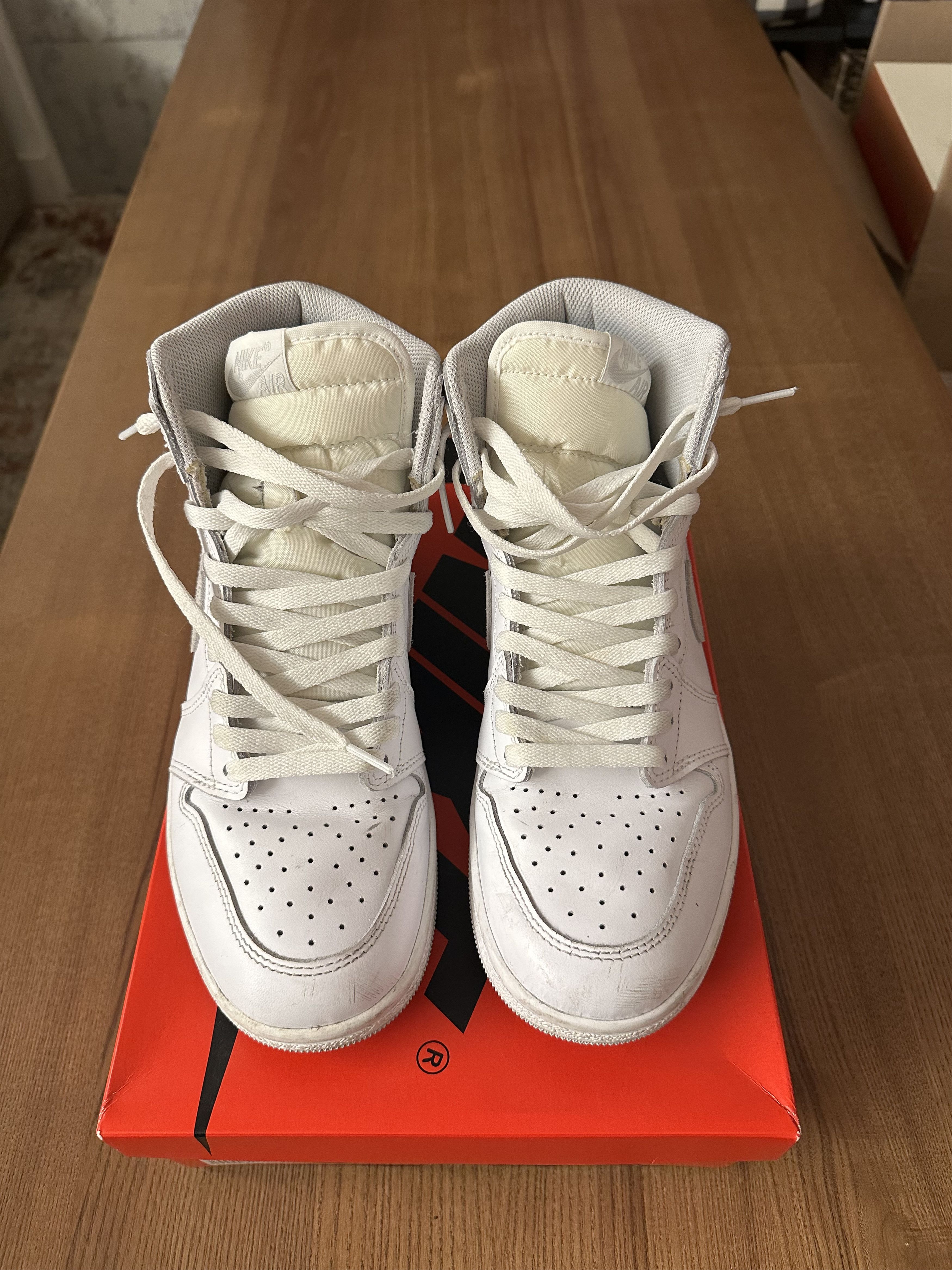 Jordan Brand Air Jordan 1 Hi '85 "Neutral Gray" Size US 8.5 / EU 41-42 - 1 Thumbnail