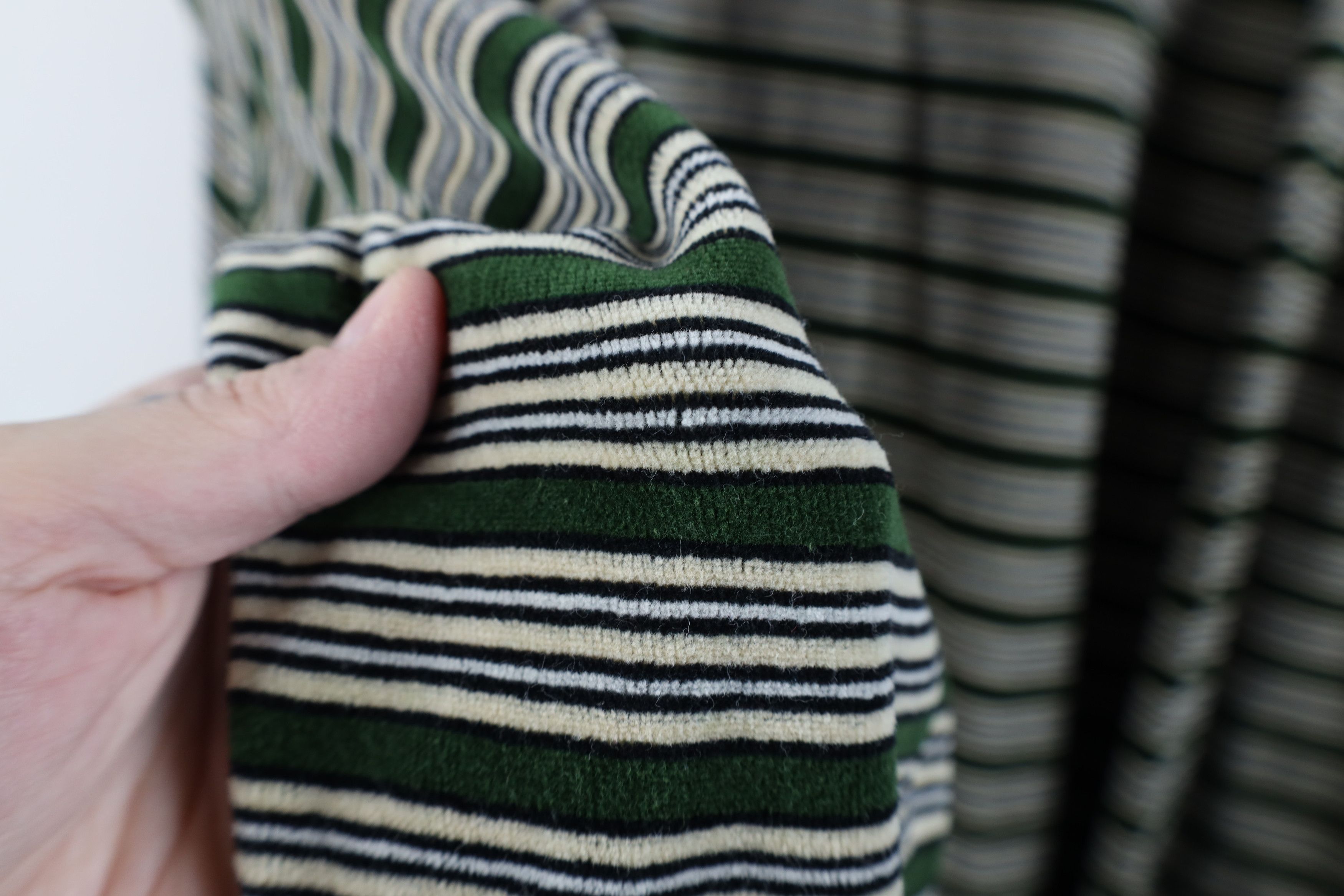 Vintage Vintage 90s Streetwear Velour Long Sleeve Rugby Polo Green Size US XL / EU 56 / 4 - 8 Thumbnail