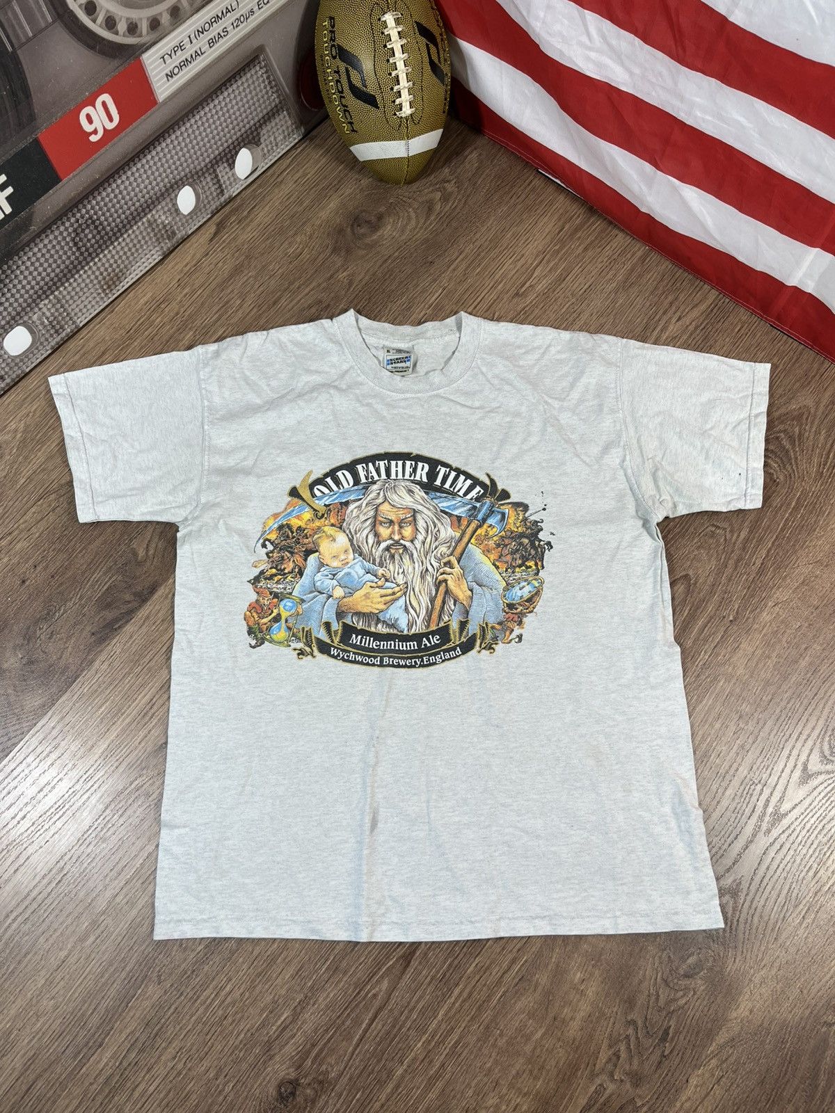 Band Tees × Vintage Vintage 90s Wychwood Brewery Hobgoblin New Old Father Time Size US XL / EU 56 / 4 - 1 Thumbnail