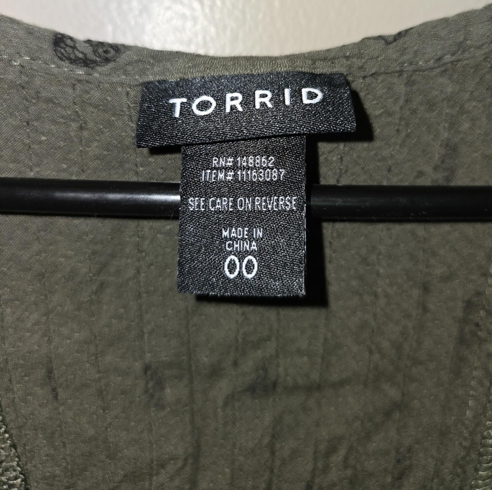Designer Torrid Buttoned Relaxed Tank Top Army Green Size XXS / US 00 / IT 34 - 2 Thumbnail