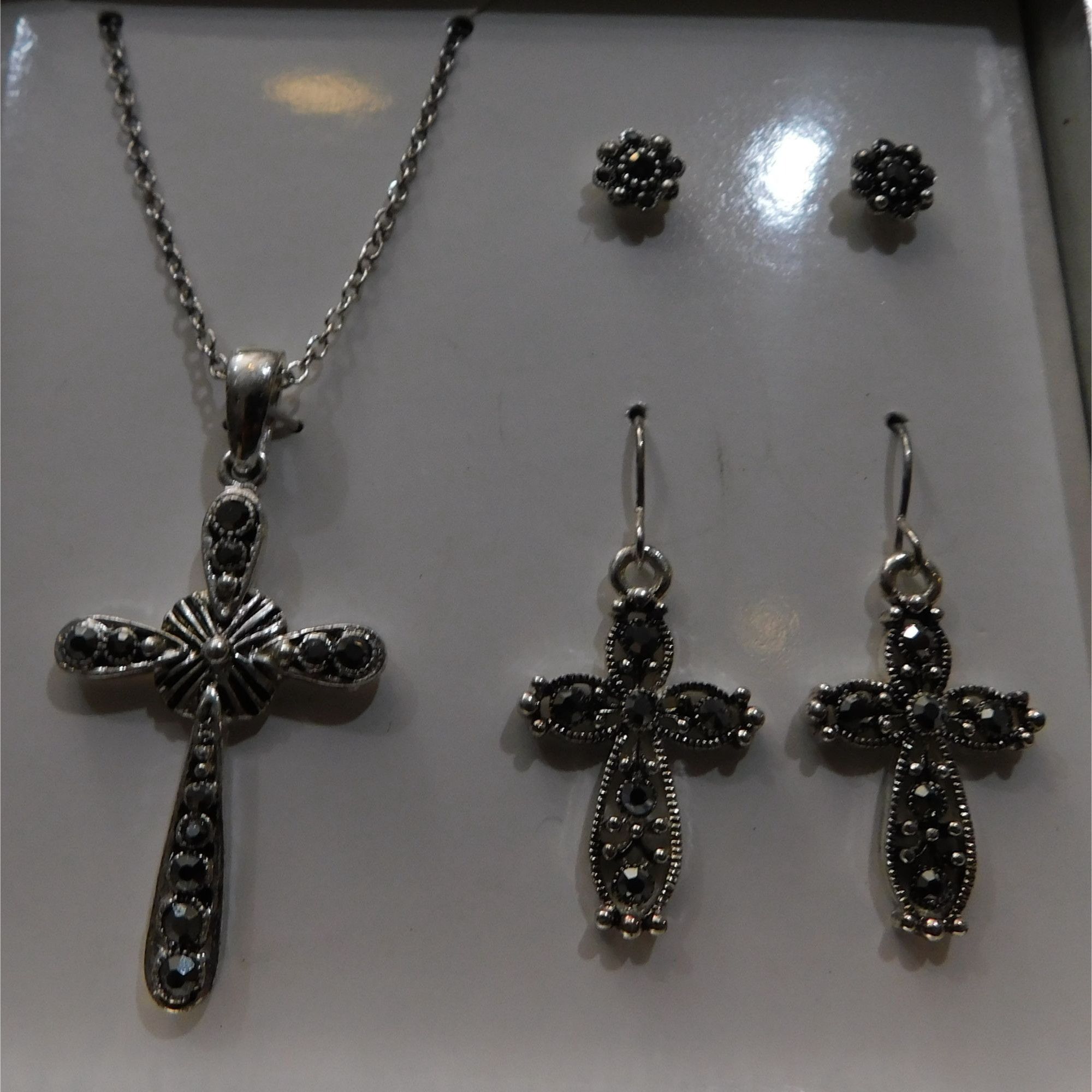 Other Religious Silver Tone Rhinestone Cross Jewelry Set Size ONE SIZE - 6 Thumbnail