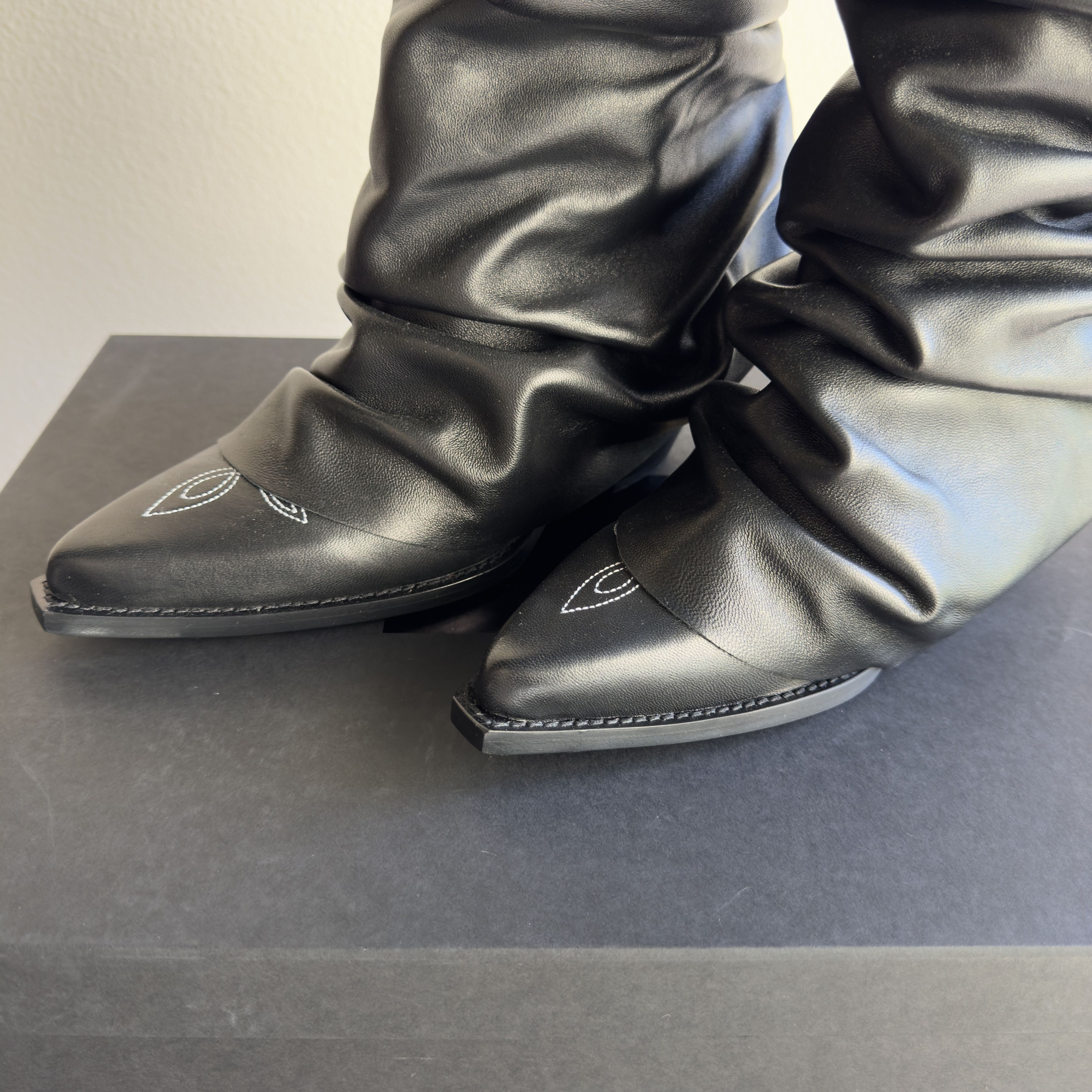 R13 R13 Mid Cowboy Boots w/ Sleeve Leather Size US 10 / IT 40 - 2 Thumbnail