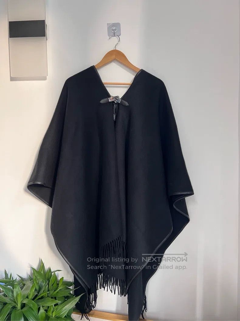Hermes Hermes size 128*167cm Black cashmere Kelly cape Size M / US 6-8 / IT 42-44 - 1 Thumbnail
