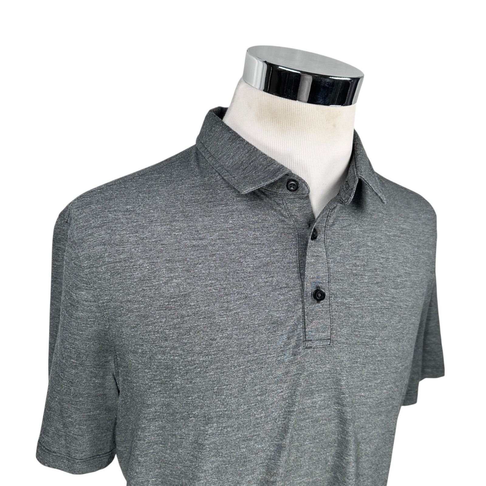 Lululemon Lululemon Polo Shirt Men L Gray Short Sleeve Golf Pullover Size US L / EU 52-54 / 3 - 2 Thumbnail