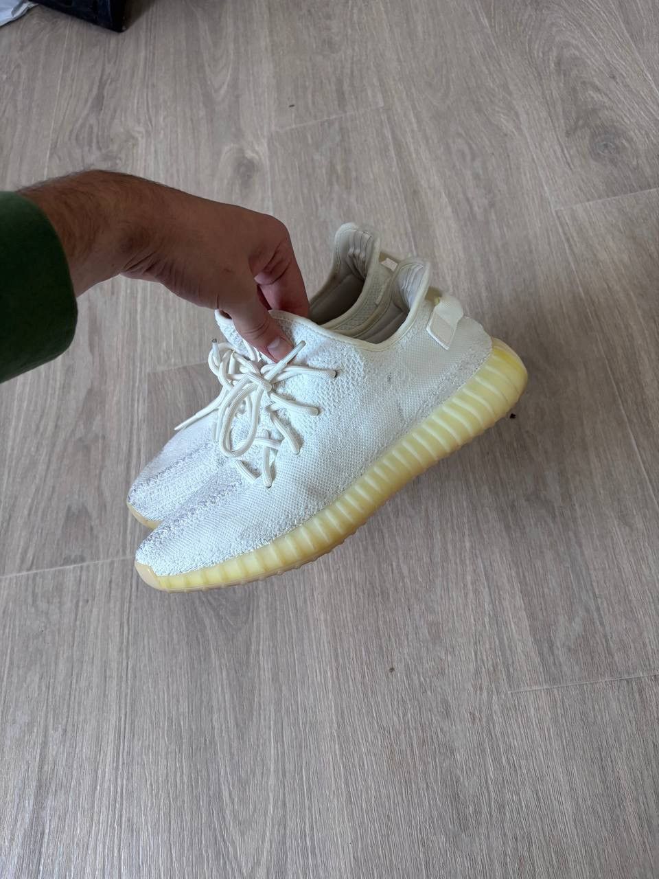 Adidas Adidas Yeezy boost 350 v2 Size US 11 / EU 44 - 1 Thumbnail