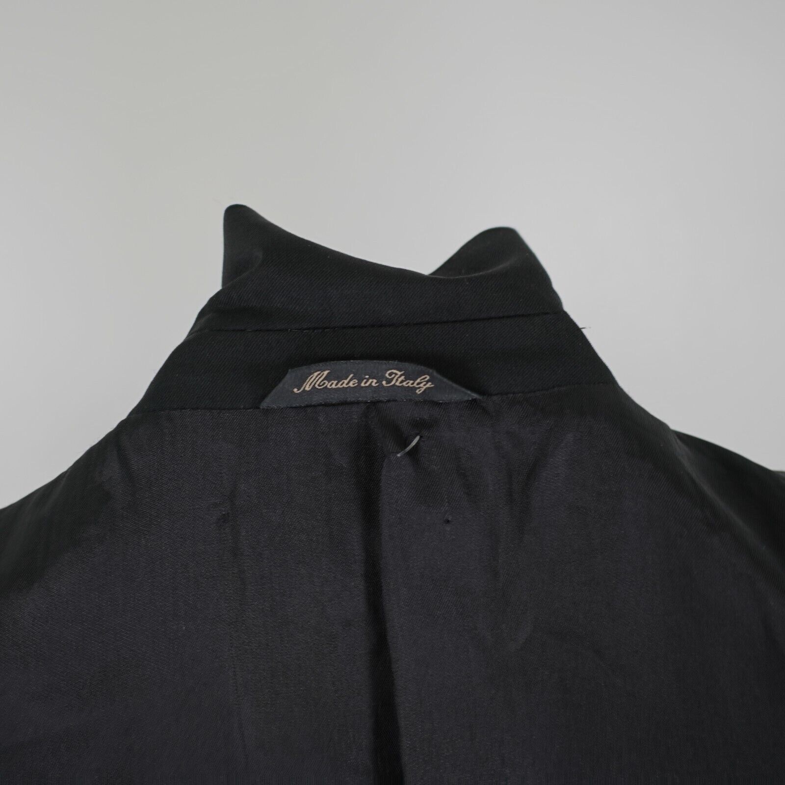 Designer Baroni Comero Super 120s Wool Black 3 Gold / Black Button Bl Size 42R - 11 Thumbnail