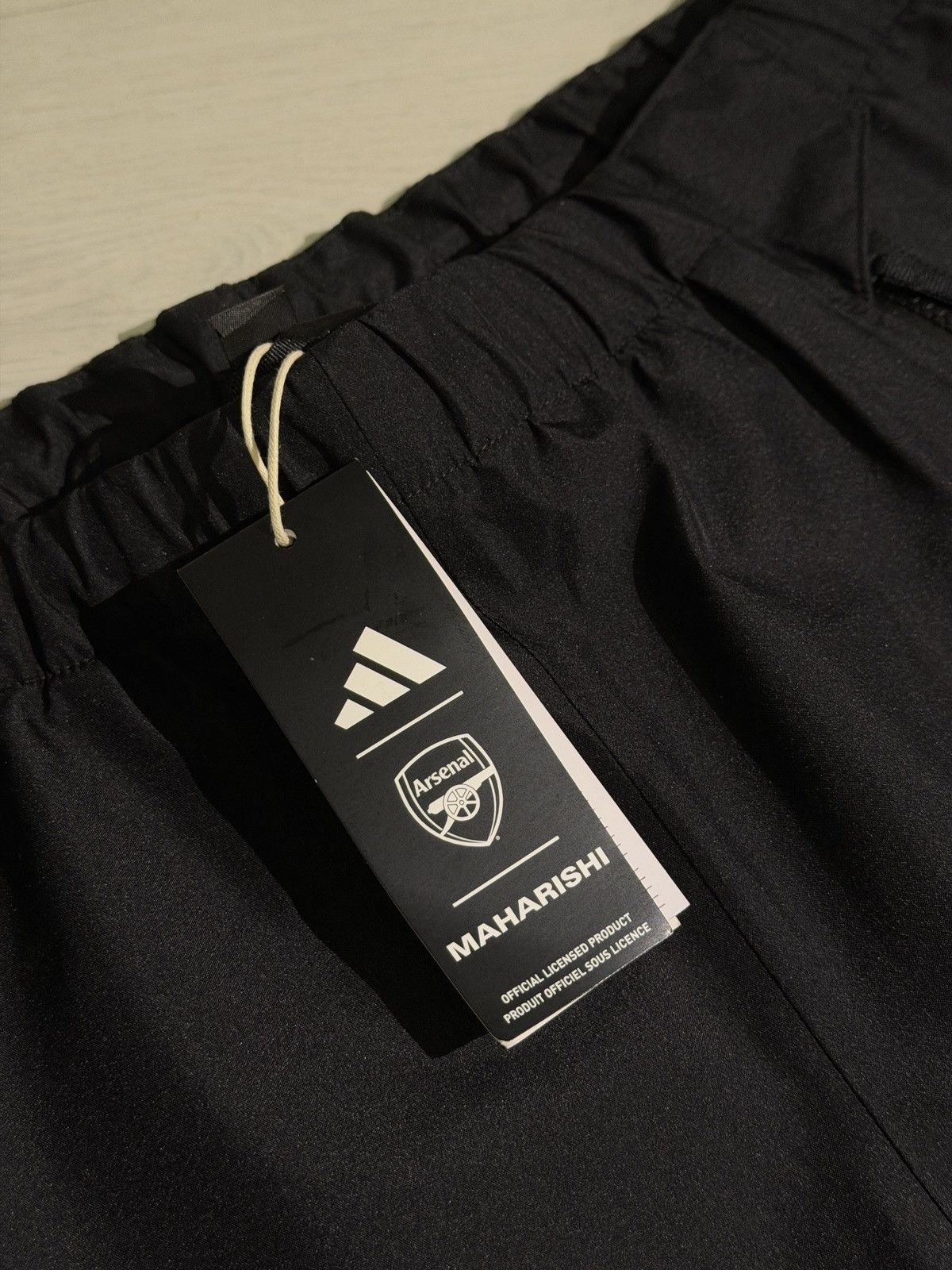 Adidas × Maharishi Adidas Arsenal x Maharishi Gore-Tex Pants BNWT Size L Size US 32 / EU 48 - 6 Thumbnail