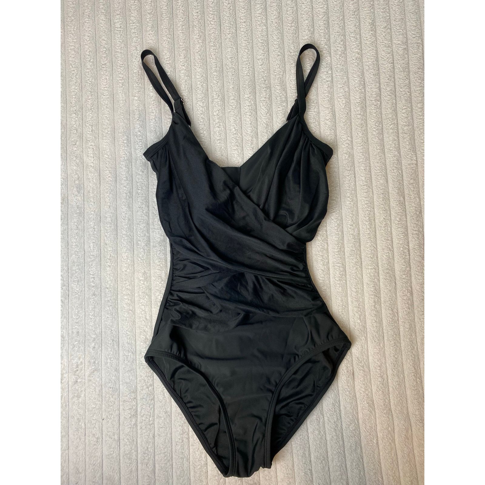 Jantzen Jantzen Classics Draped Surplice Mailot Swimsuit Black Sz 10 Size ONE SIZE - 1 Thumbnail