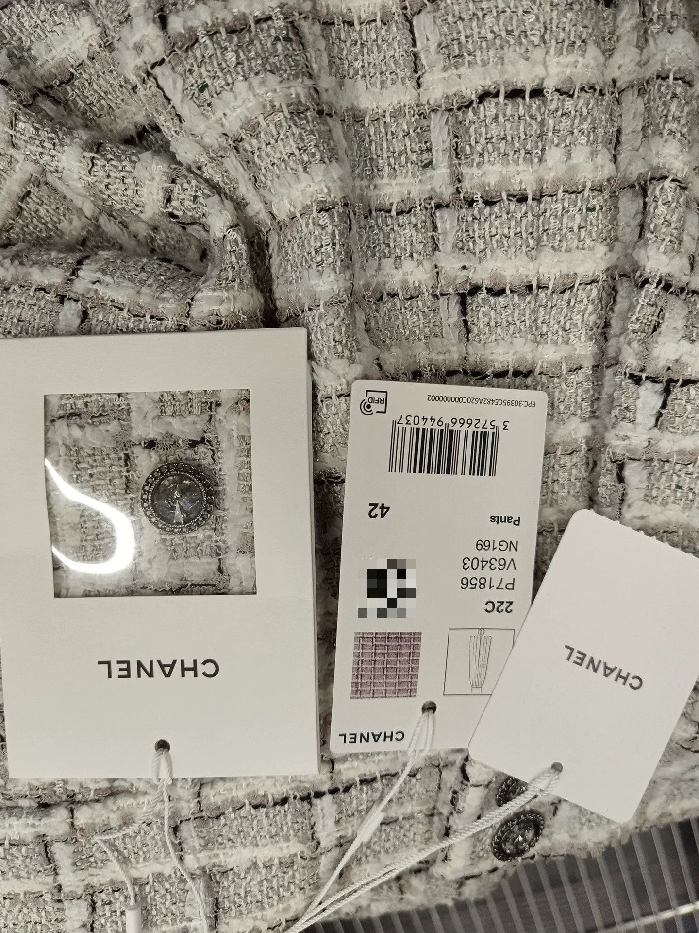 Chanel Chanel women's crop top & pants set Size L / US 10 / IT 46 - 3 Thumbnail