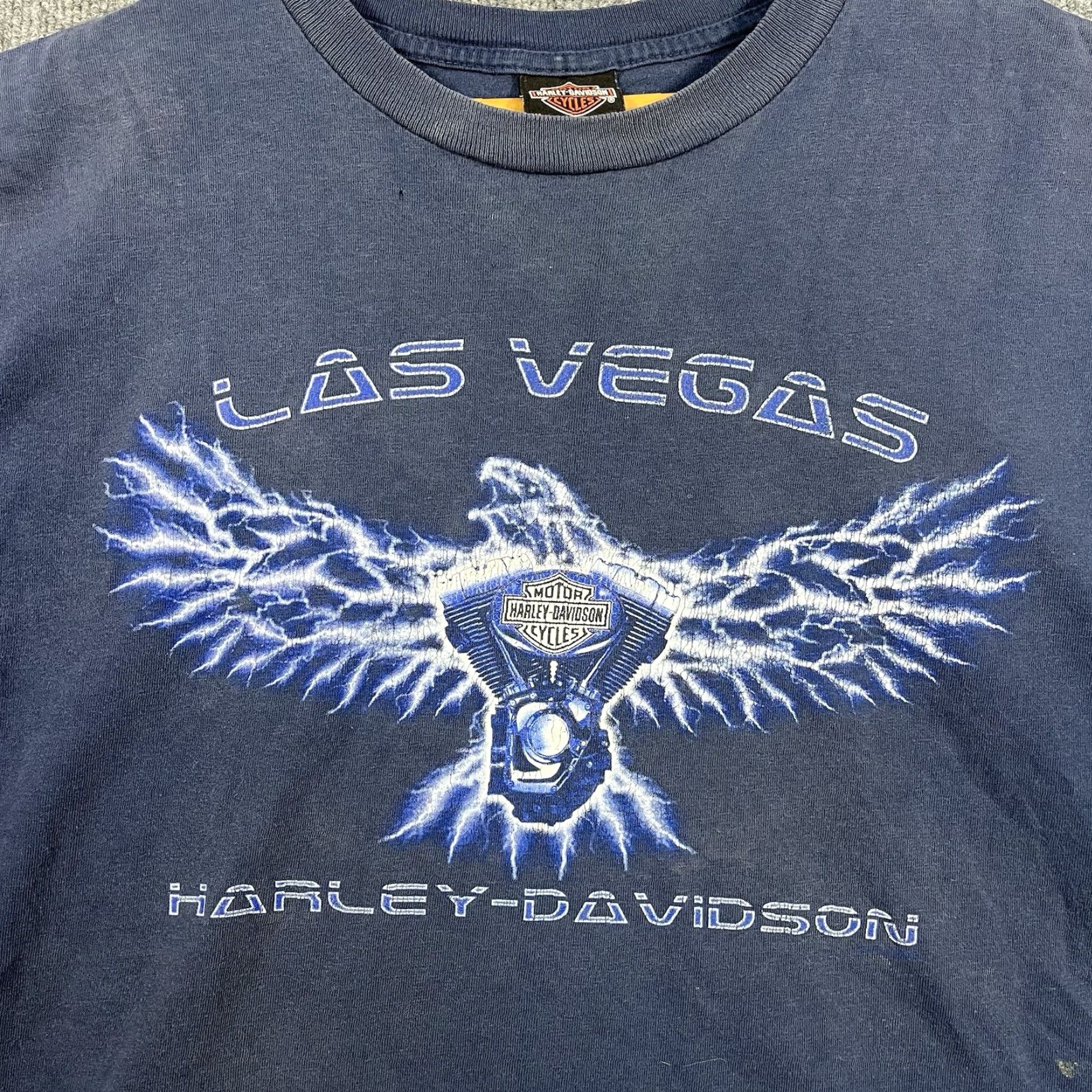 Harley Davidson VINTAGE Harley-Davidson T-Shirt Lightning Eagle Motorcycle Mens XL Blue 90s Size US XL / EU 56 / 4 - 2 Thumbnail