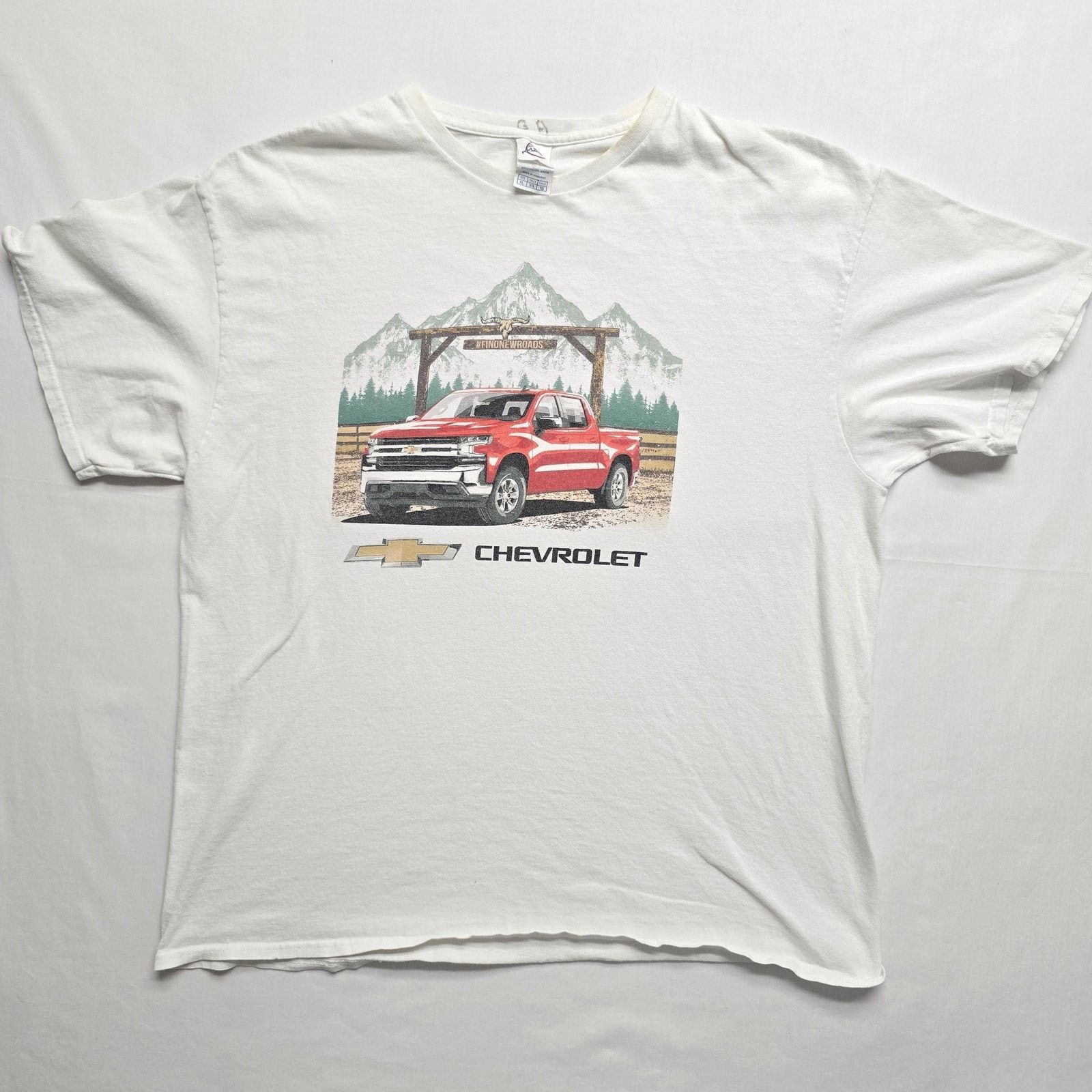 Delta Chevrolet Shirt Mens XL White Graphic Truck Promo Car Tee Size US XL / EU 56 / 4 - 1 Thumbnail