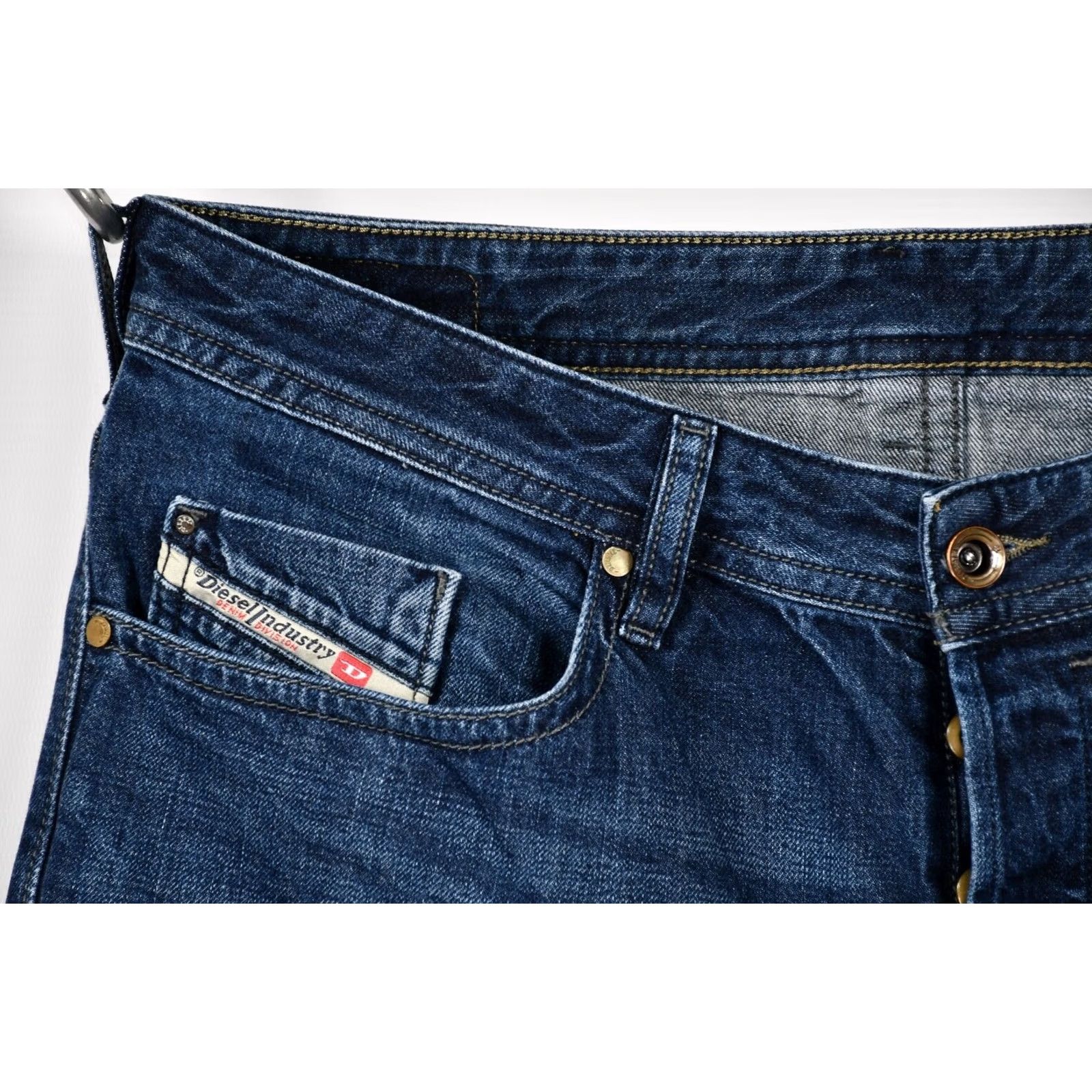 Diesel DIESEL BUSTER 3D 0823K REGULAR SLIM TAPERED JEANS W34 L32 / Blue / 5-Pocket / Cotton / Denim / Men Size US 34 / EU 50 - 6 Thumbnail