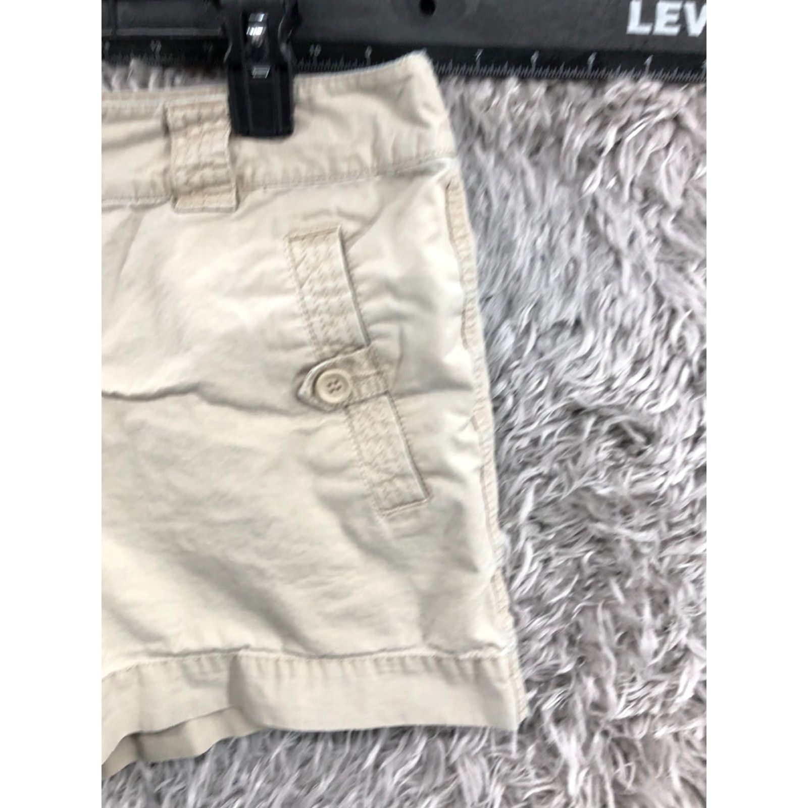 Vintage Lizwear Chino Shorts Womens Size 10 Mid Rise Medium Beige Casual 5-Pocket Denim Size 32" / US 10 / IT 46 - 4 Thumbnail