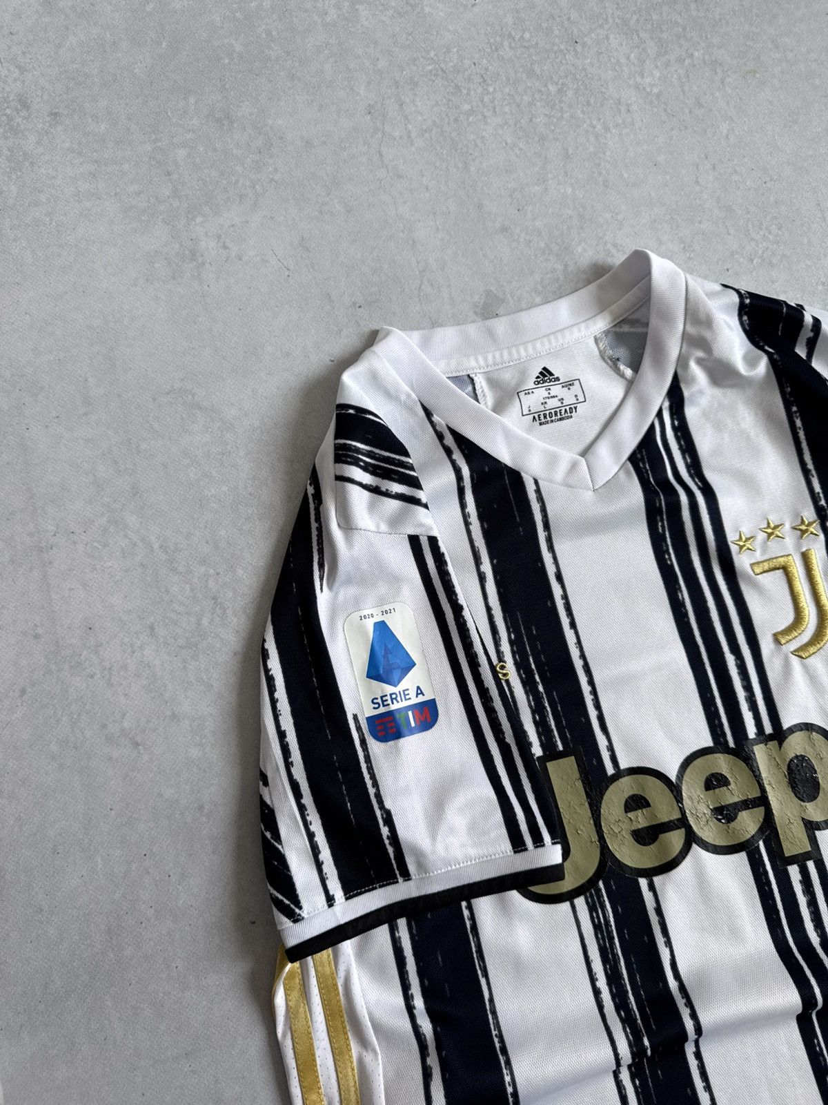 Adidas Adidas Juventus Ronaldo 7 Jeep Unisex Y2K Soccer Jersey Size US S / EU 44-46 / 1 - 10 Thumbnail