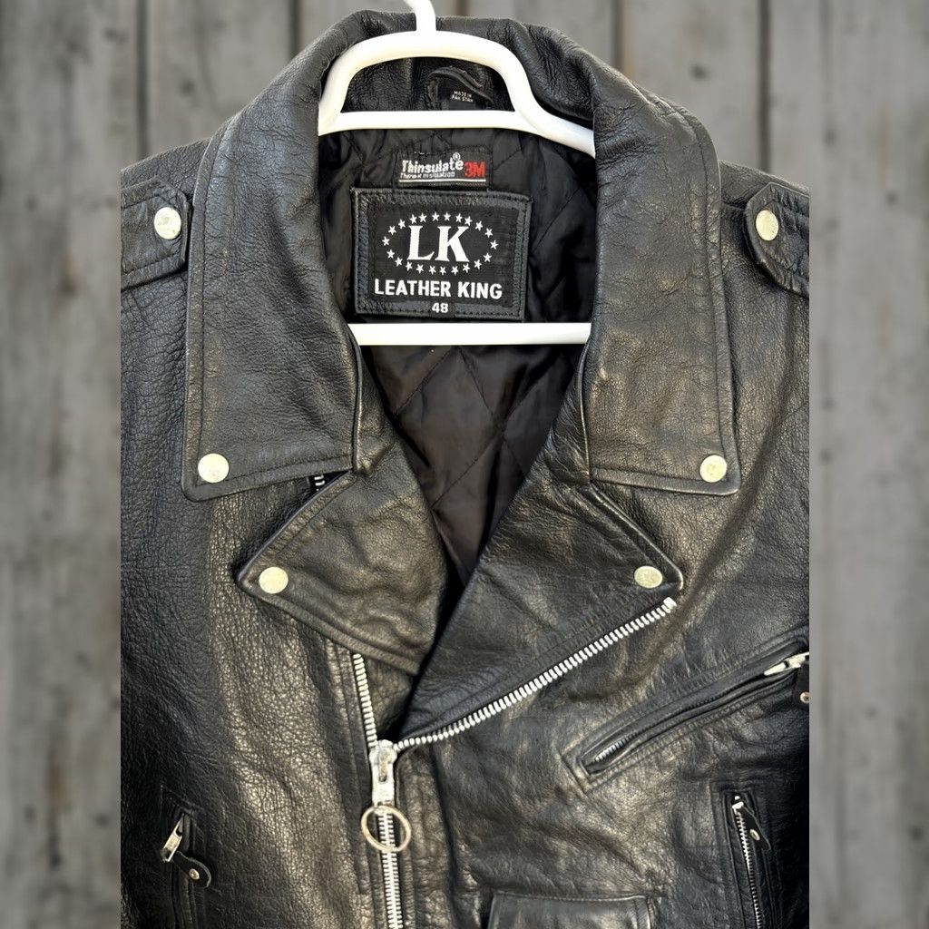 Vintage VINTAGE Leather King Jacket Mens 48 Biker Coat Racing Racing Casual Workwear Leather Bomber Jacket Black Size US M / EU 48-50 / 2 - 1 Thumbnail