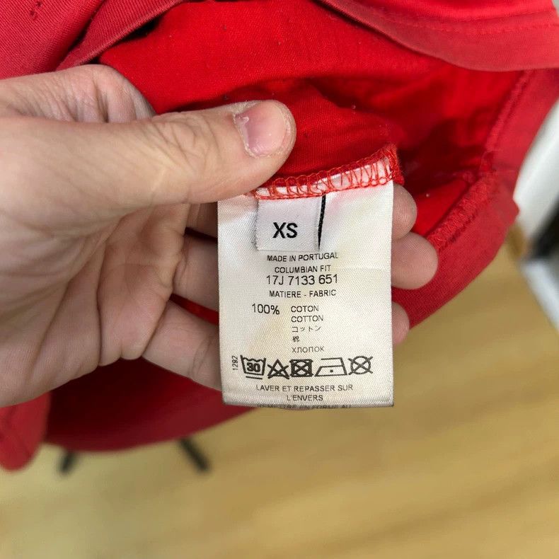 Givenchy Givenchy Red Ripped Short Sleeve 2506-Nextarrow Size US XS / EU 42 / 0 - 4 Thumbnail