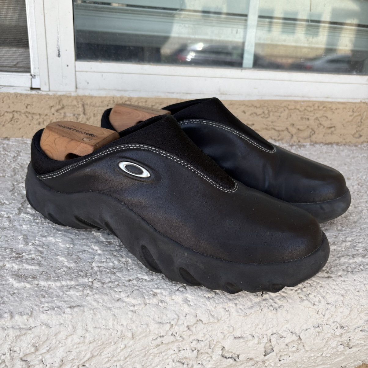Vintage Y2K Oakley Bobbie Black Mule Clog Slip On Shoe Sz 10 Mens Oakley × Vintage Vintage Oakley Bobbie Saw Clogs Slip On  main image 4
