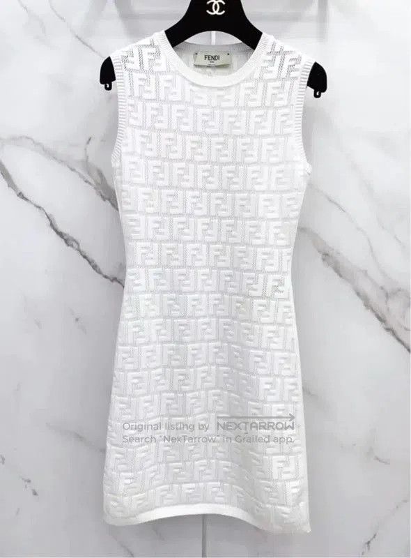 Fendi Fendi Sleeveless White Dress Size S . Size S / US 4 / IT 40 - 3 Thumbnail