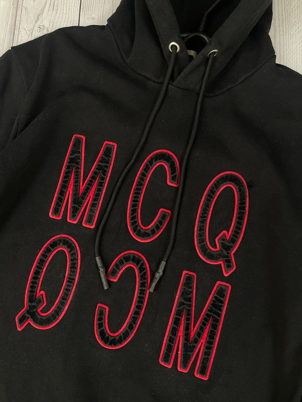 Alexander McQueen Vintage Alexandr McQueen hoodie black size M Size US M / EU 48-50 / 2 - 2 Thumbnail