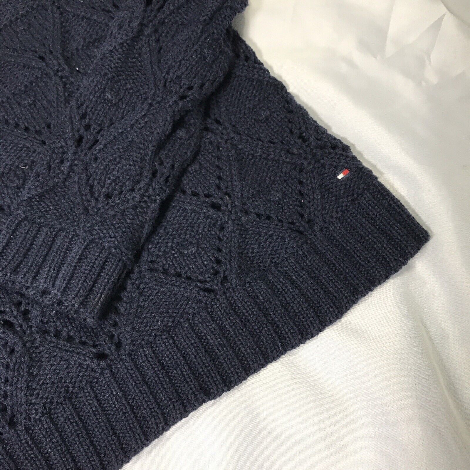 Tommy Hilfiger Tommy Hilfiger Chunky Cable Knit Peek Sweater Size Medium Pu Size M / US 6-8 / IT 42-44 - 2 Thumbnail
