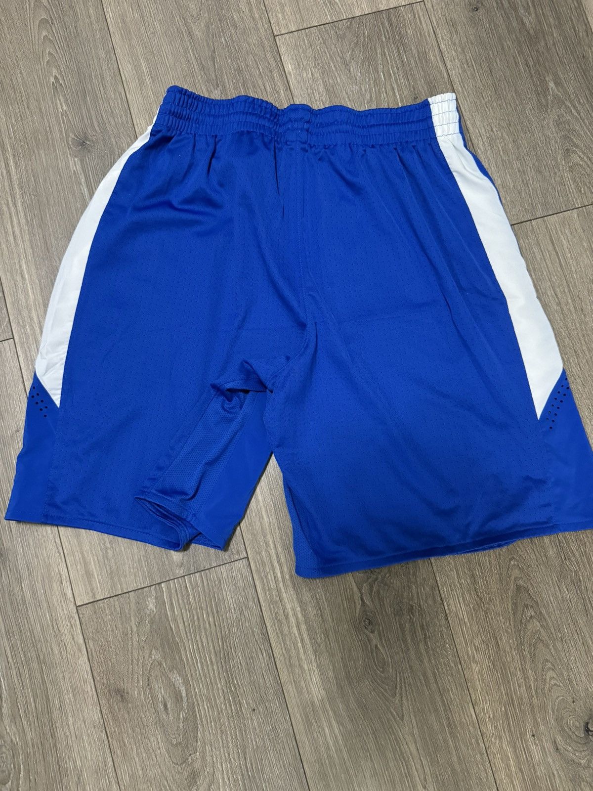 Nike × Vintage Nike basketball shorts Size US 37 - 3 Thumbnail
