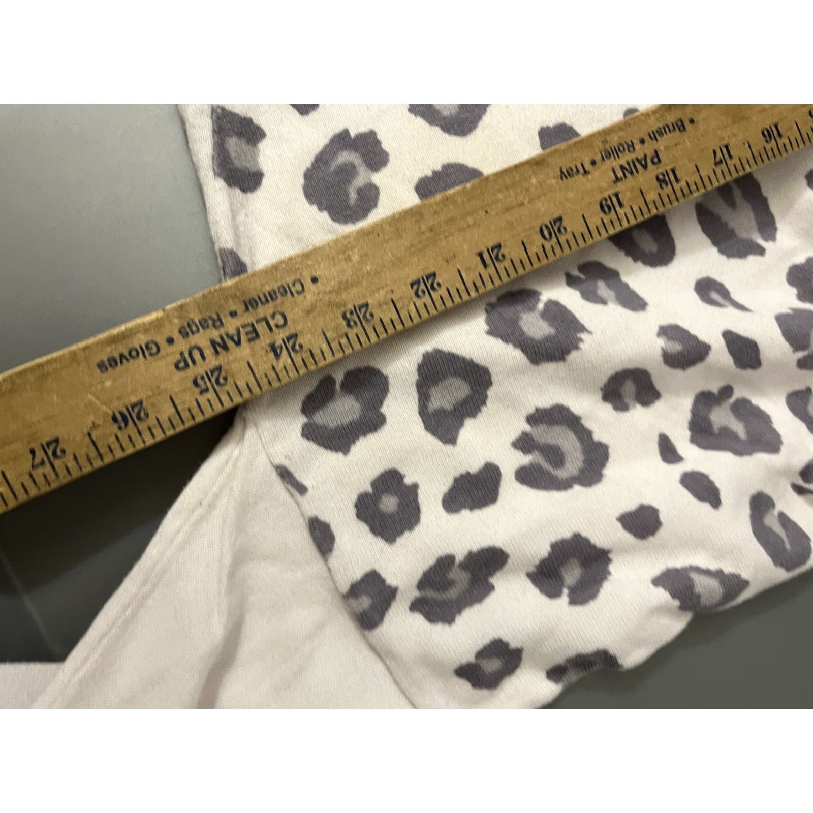 Express Express Knit Pullover Women's Size M Dolman Sleeve White Animal Print Cotton Knit Pullover All Seasons Casual Modern Size M / US 6-8 / IT 42-44 - 5 Thumbnail
