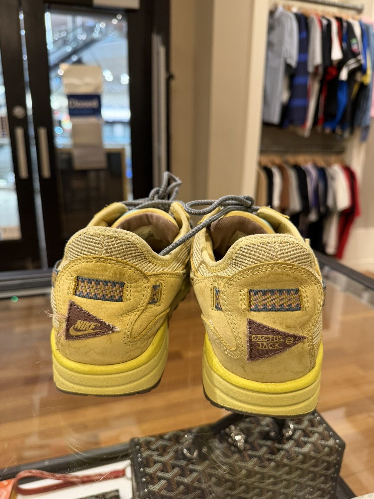 Nike × Travis Scott Travis Scott x Nike Air Max 1 - saturn Gold Size US 10 / EU 43 - 6 Thumbnail
