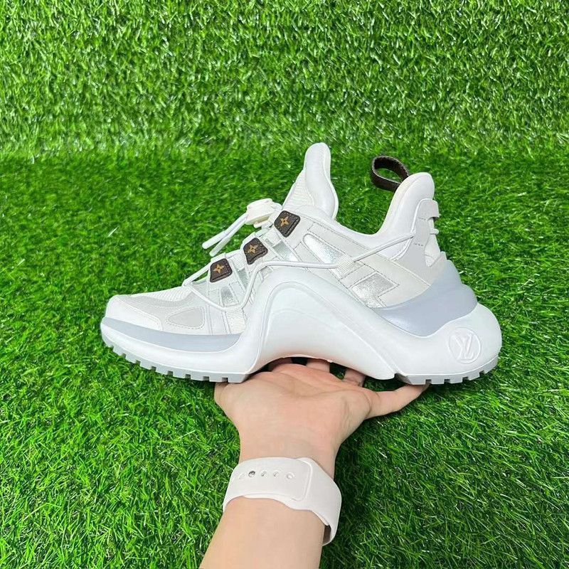 Louis Vuitton Louis Vuitton Archlight Low Top Sneakers for Women Size US 5 / IT 35 - 7 Thumbnail