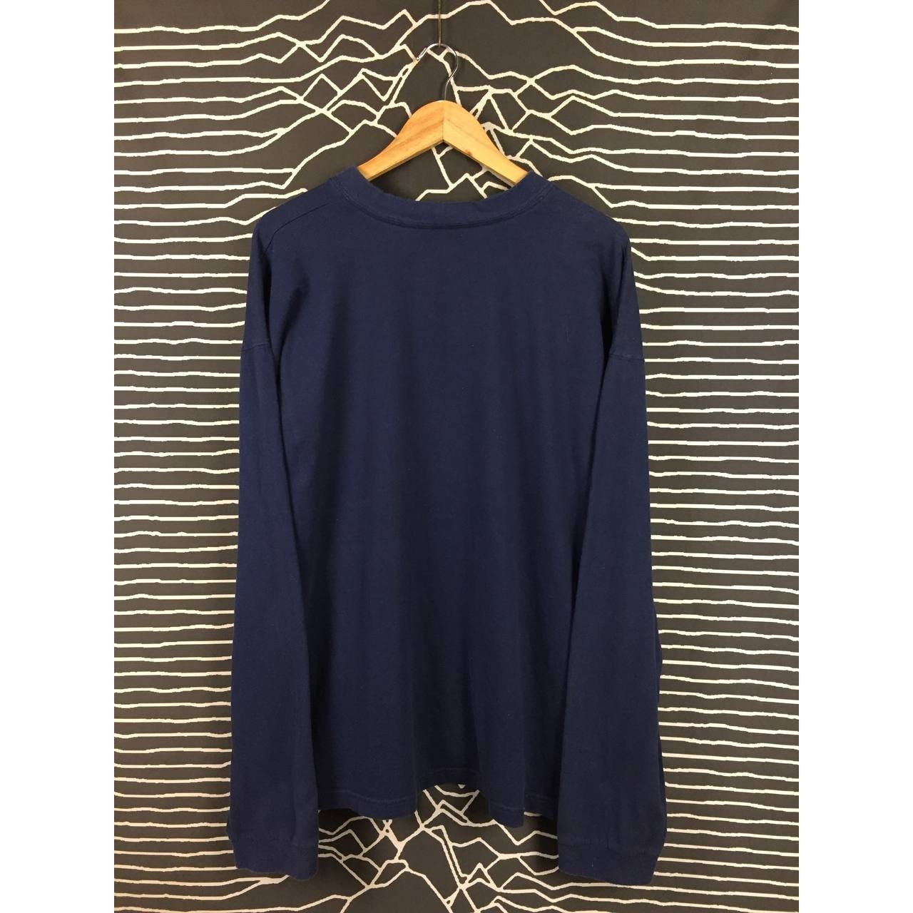 Vintage DuFFS Skateboards Notch Neck Longsleeve Tee Size US XXL / EU 58 / 5 - 2 Thumbnail