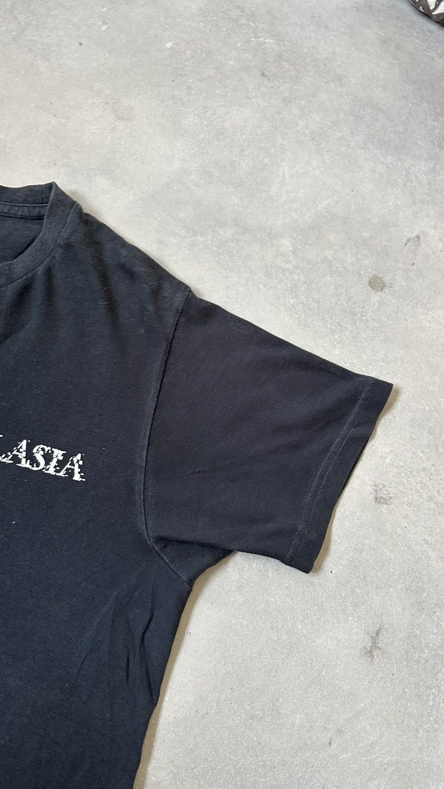 Japanese Brand VINTAGE ACOLASIA STAFF TOUR TEE Size US M / EU 48-50 / 2 - 3 Thumbnail