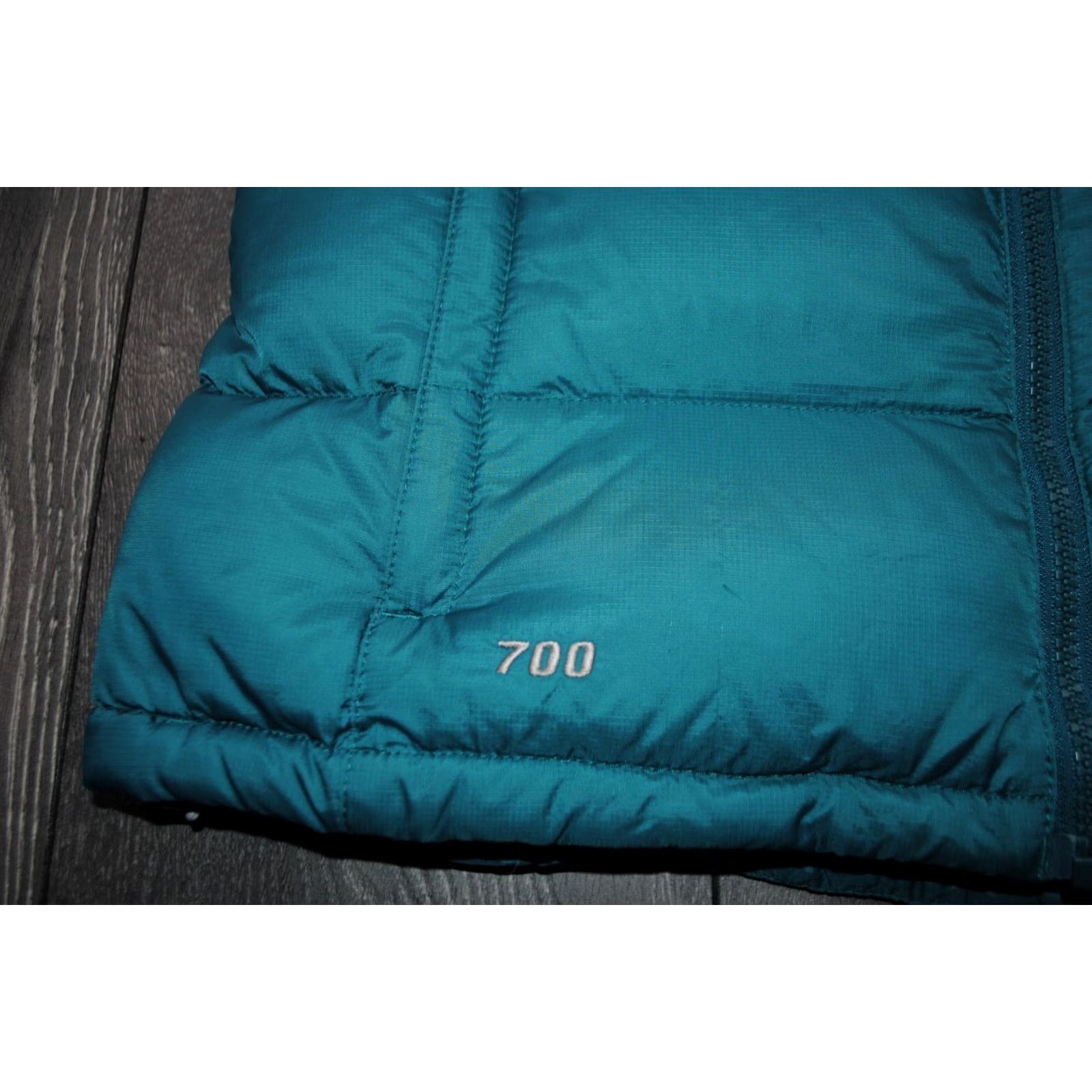 The North Face The North Face 700 Puffer Vest Jacket Women's M Turquoise Down Two Tone Jacket Size M / US 6-8 / IT 42-44 - 3 Thumbnail
