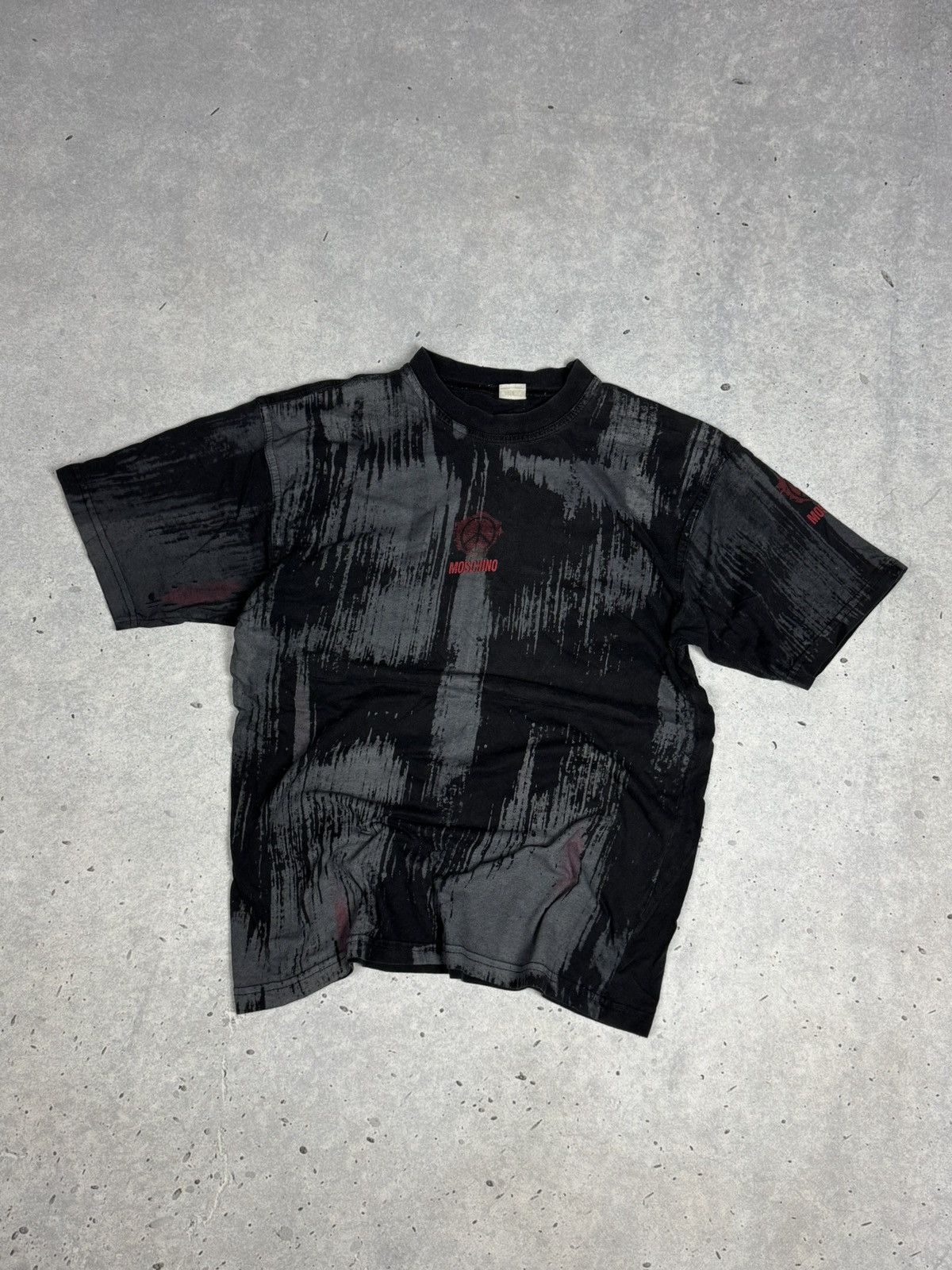 Moschino Vintage Moschino Over All Y2K Tee Shirt Avant Garde Size US M / EU 48-50 / 2 - 3 Thumbnail