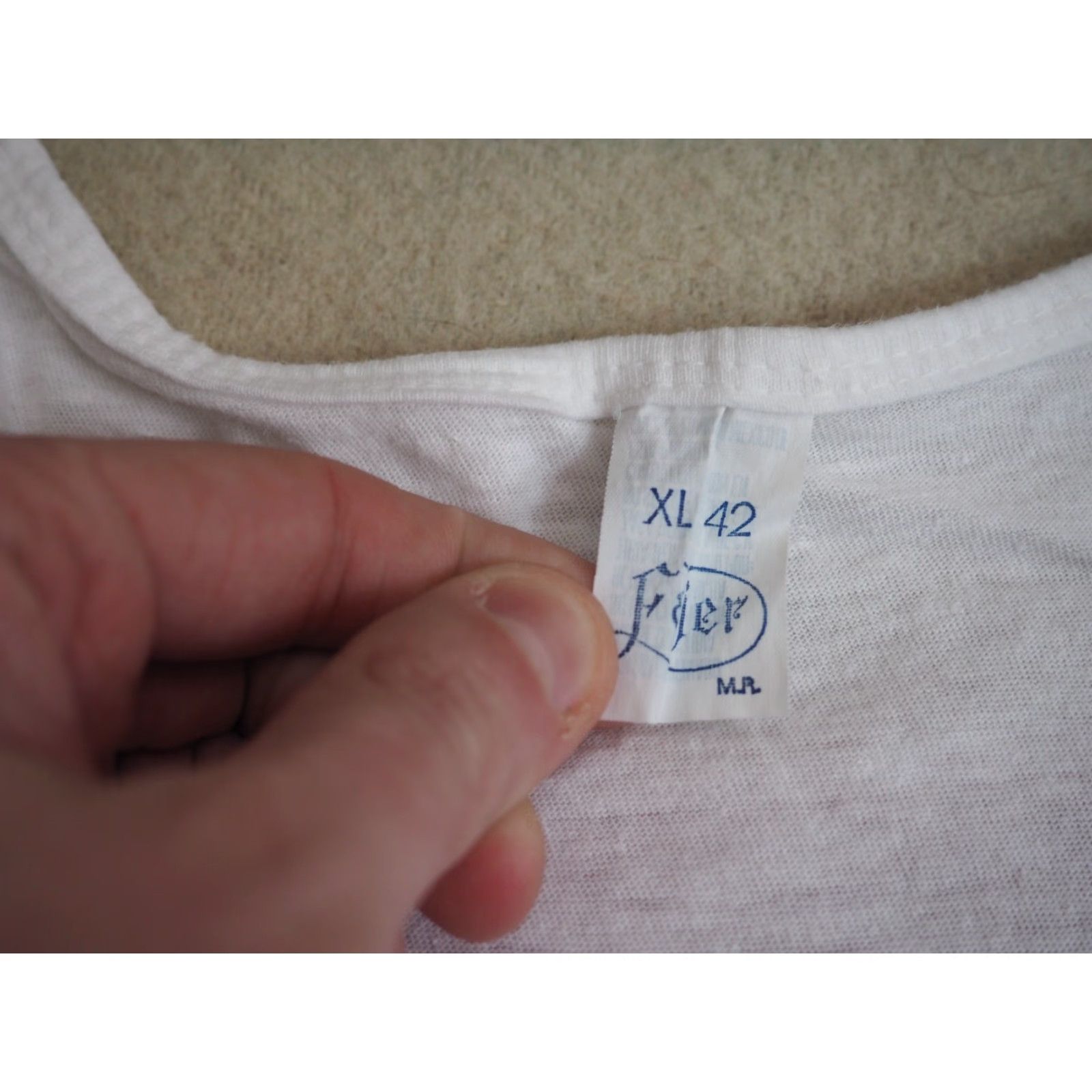 Vintage VTG 80s Fajer Mazatlan Mexico Marlin Fish Tuna Art White Tank Top T-Shirt M Mens Cotton Sleeveless Graphic Tee 1980s Size US M / EU 48-50 / 2 - 7 Thumbnail