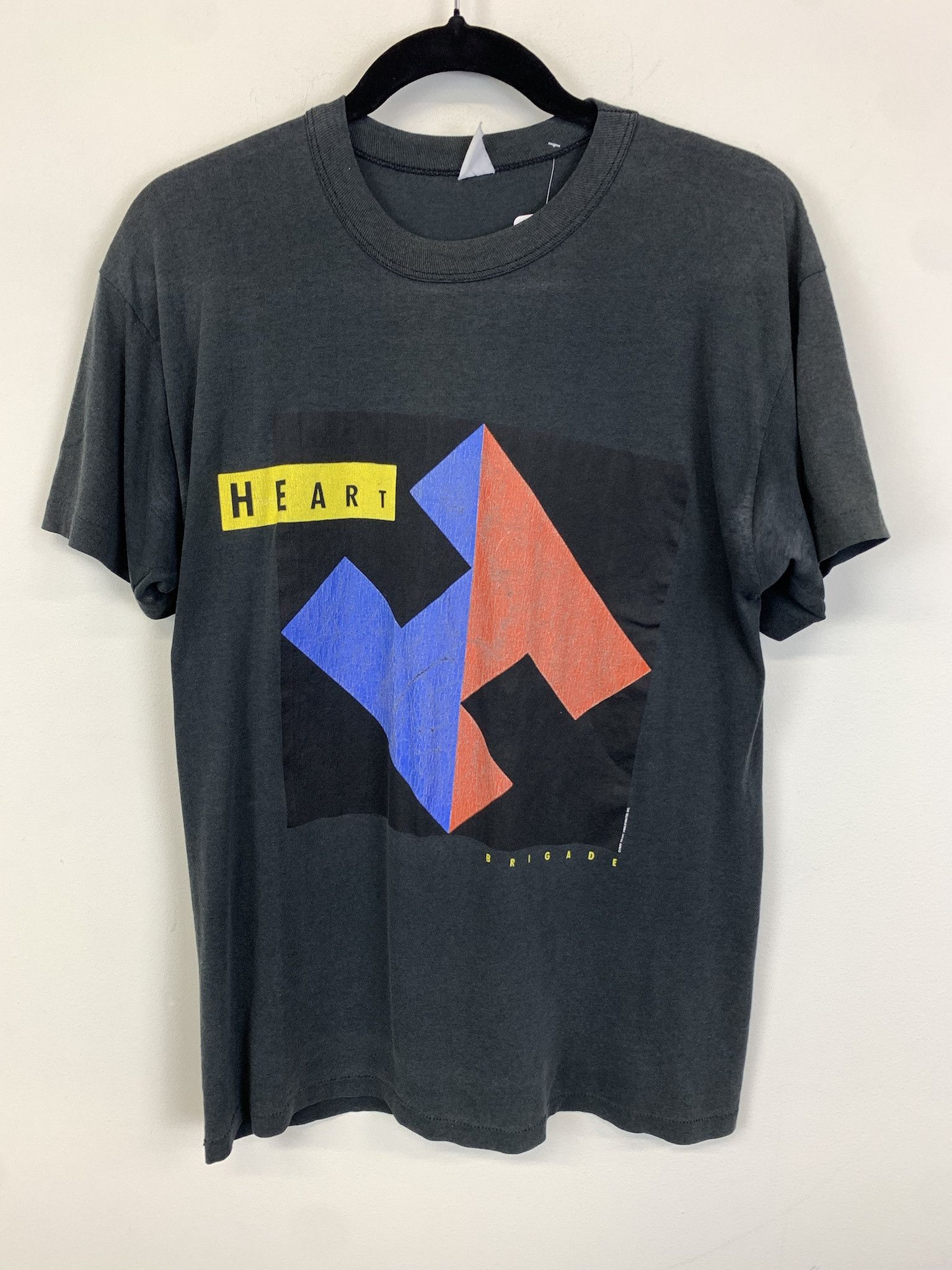 Vintage Vintage Heart Band Tee 1980s/1990s Heart Tour Tee Singlestitch Size L Size US L / EU 52-54 / 3 - 1 Thumbnail