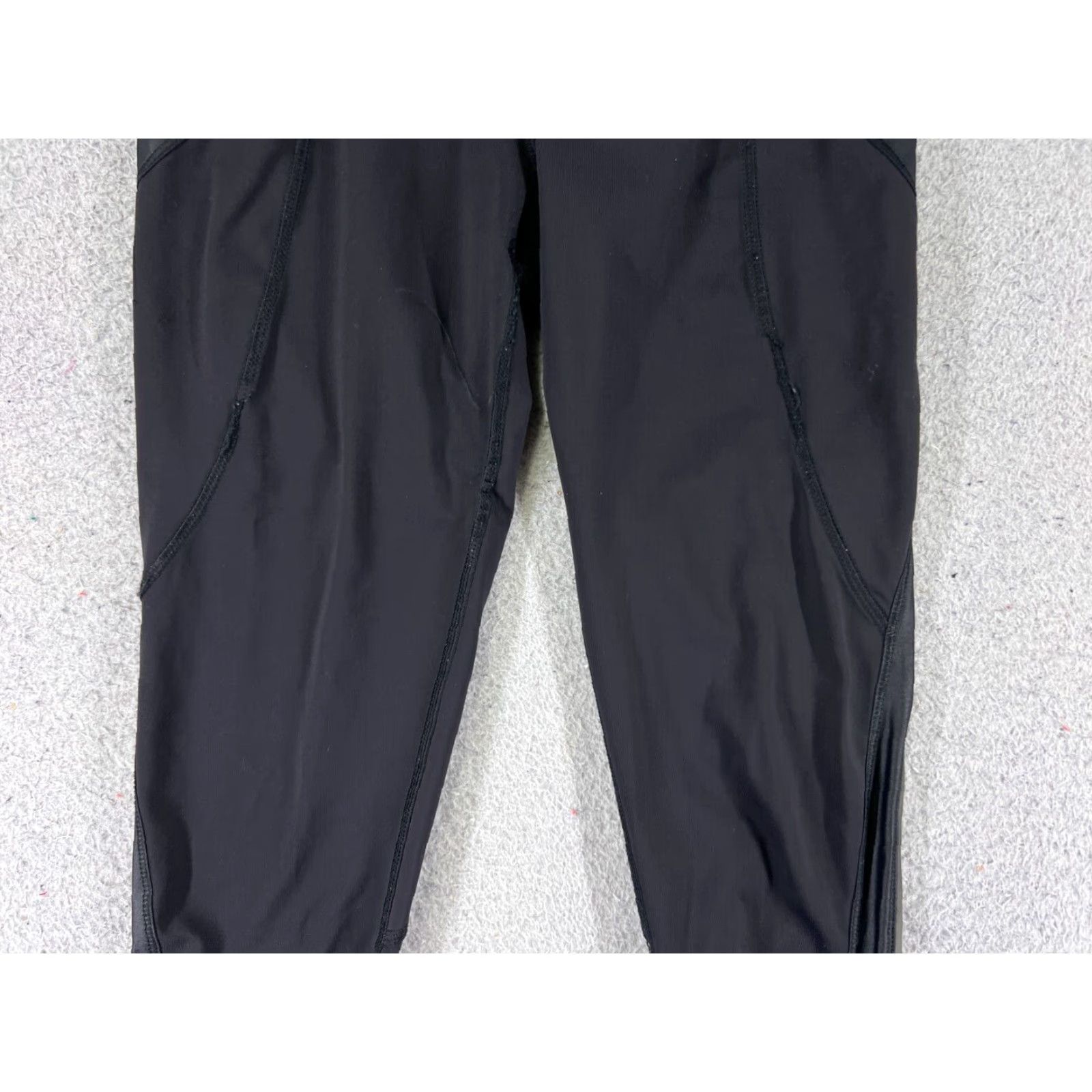 Lululemon VINTAGE Lululemon Pants Womens 4 Black Chase Me Crop II Luxtreme Fabric Run Gym W6B54S Size 27" / US 4 / IT 40 - 3 Thumbnail